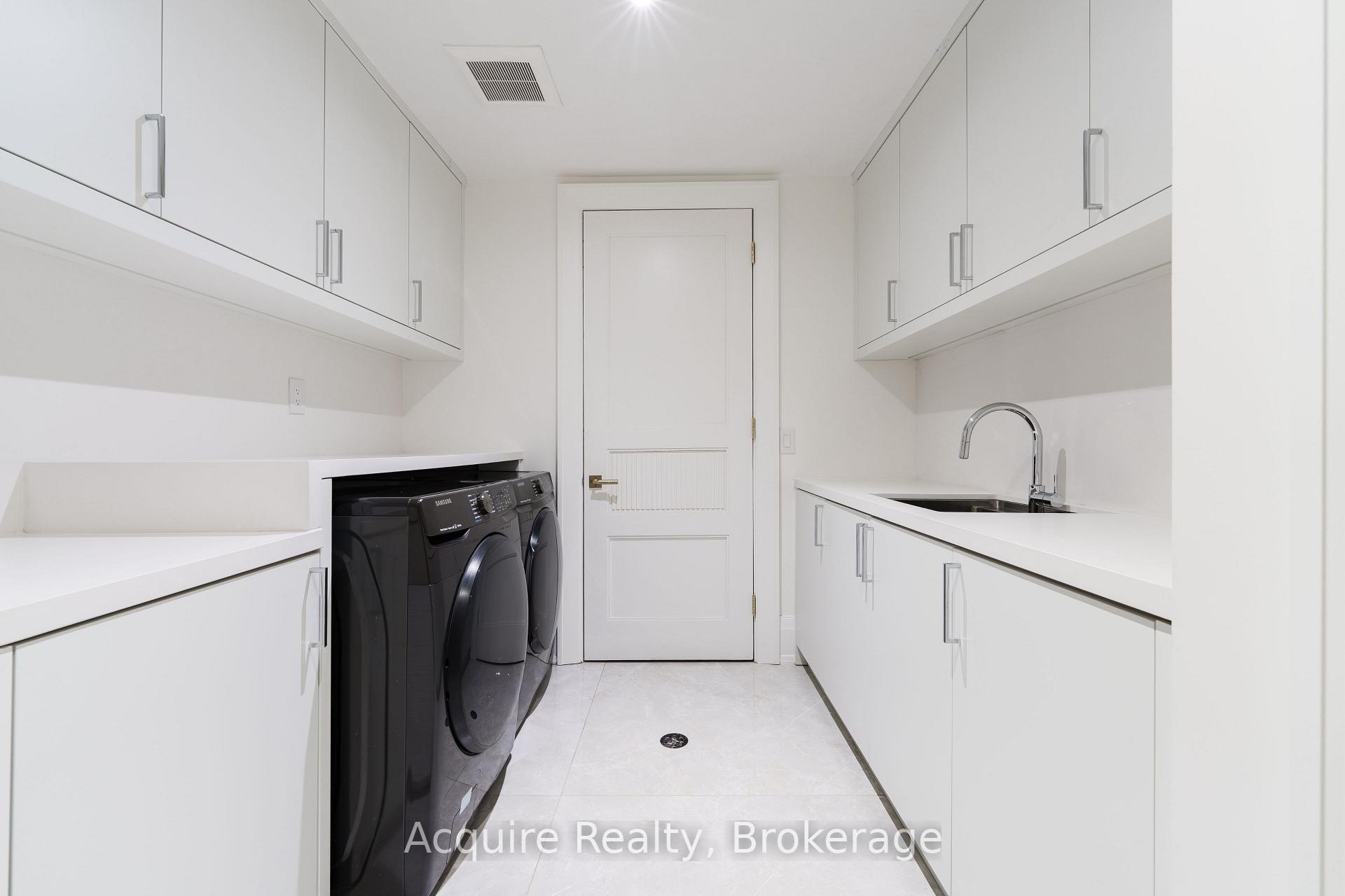Photo 43 of 55 Leacroft Crescent, North York, Banbury-Don Mills — HOMEH