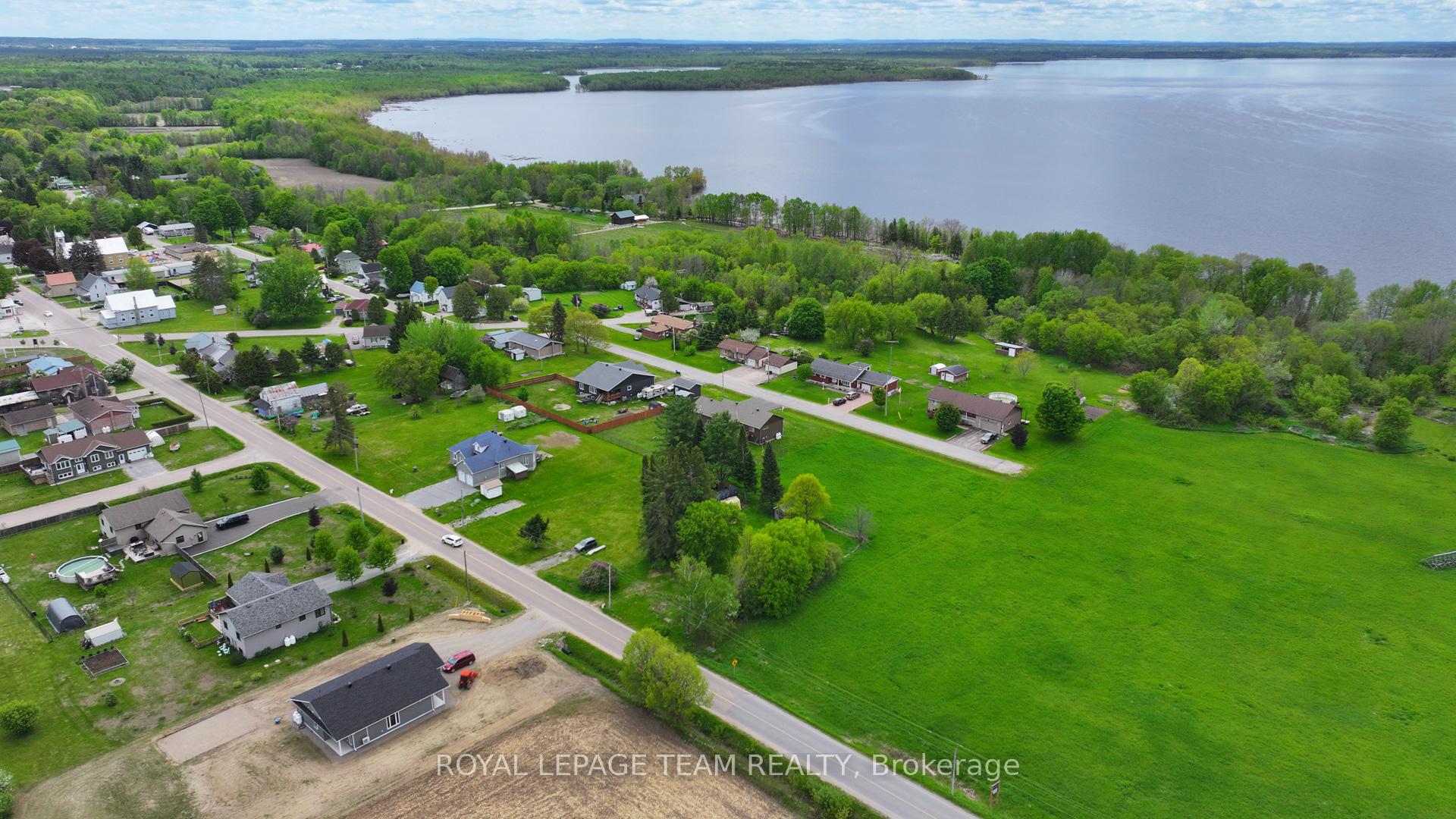 Photo 10 of 47 Rapid Road, Whitewater Region, Whitewater Region — HOMEH