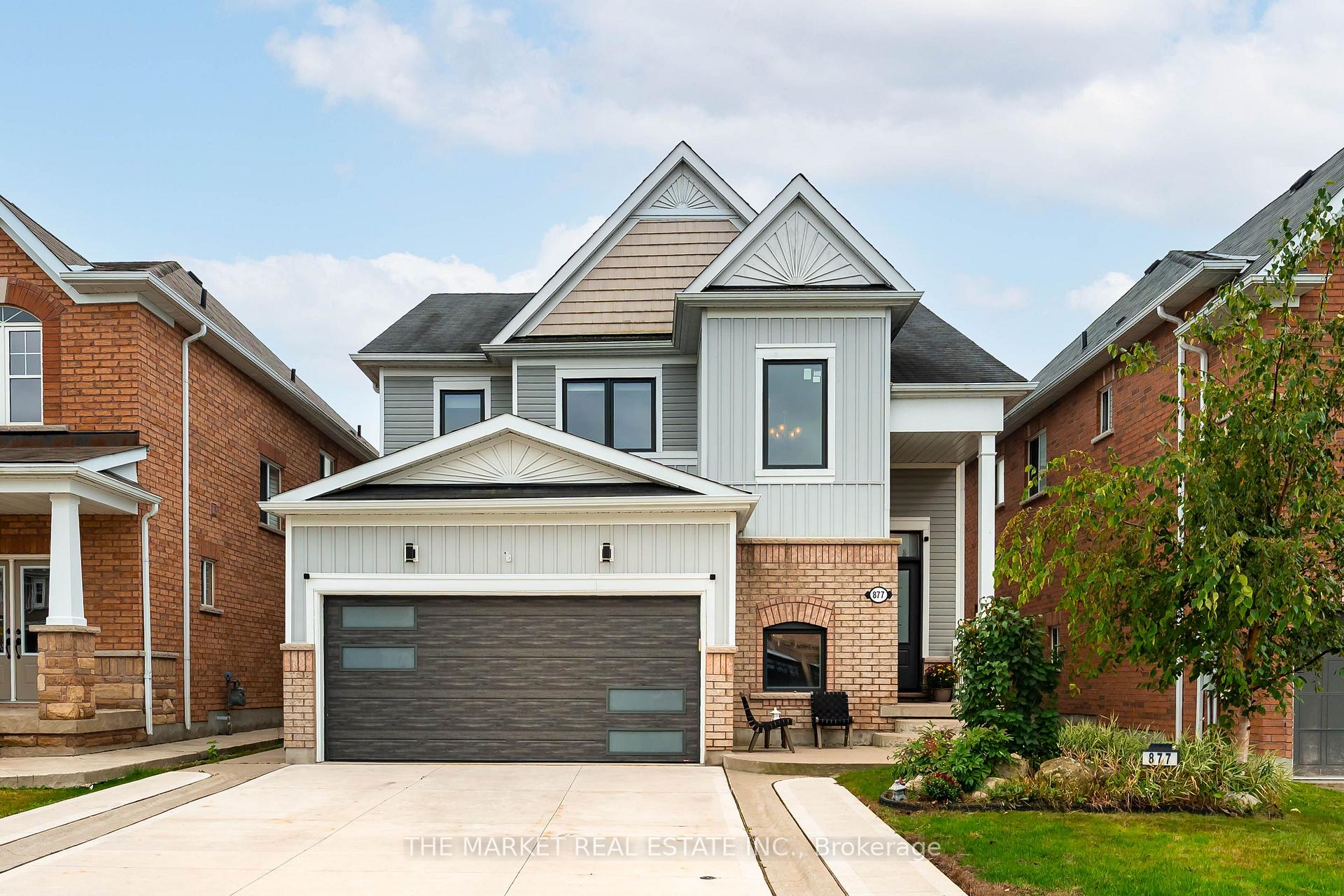 Photo of 877 O'Reilly Crescent