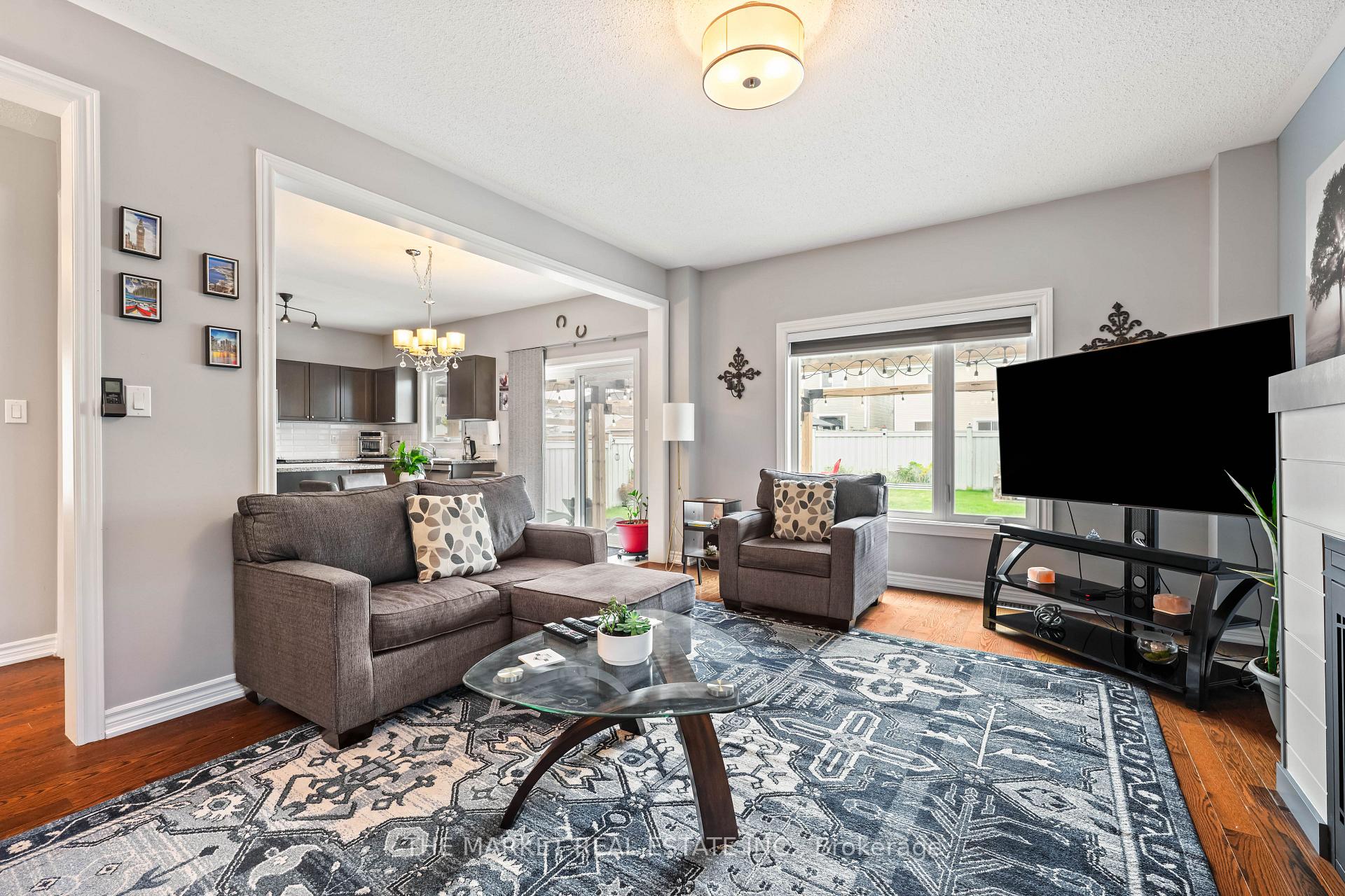 Photo 11 of 877 O'Reilly Crescent, Shelburne — HOMEH