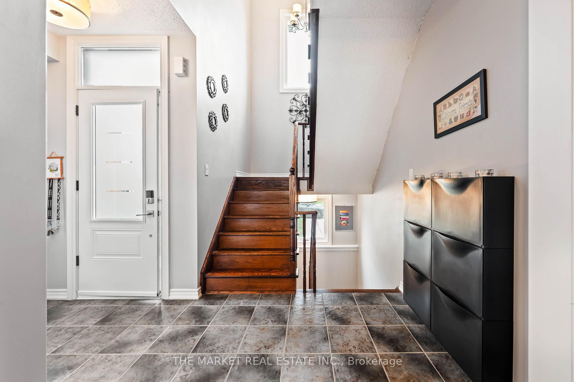 Photo 22 of 877 O'Reilly Crescent, Shelburne — HOMEH