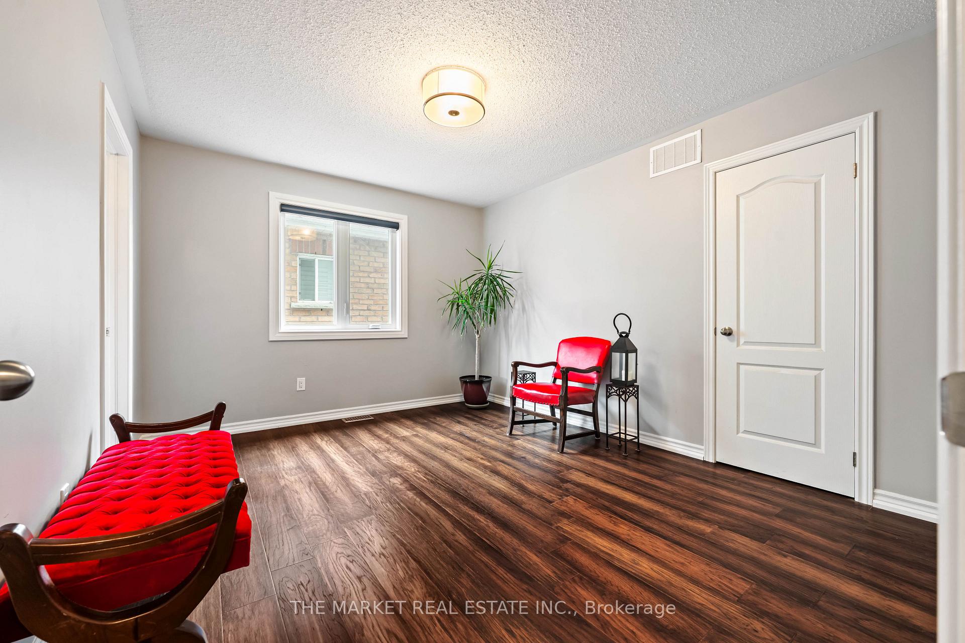 Photo 34 of 877 O'Reilly Crescent, Shelburne — HOMEH