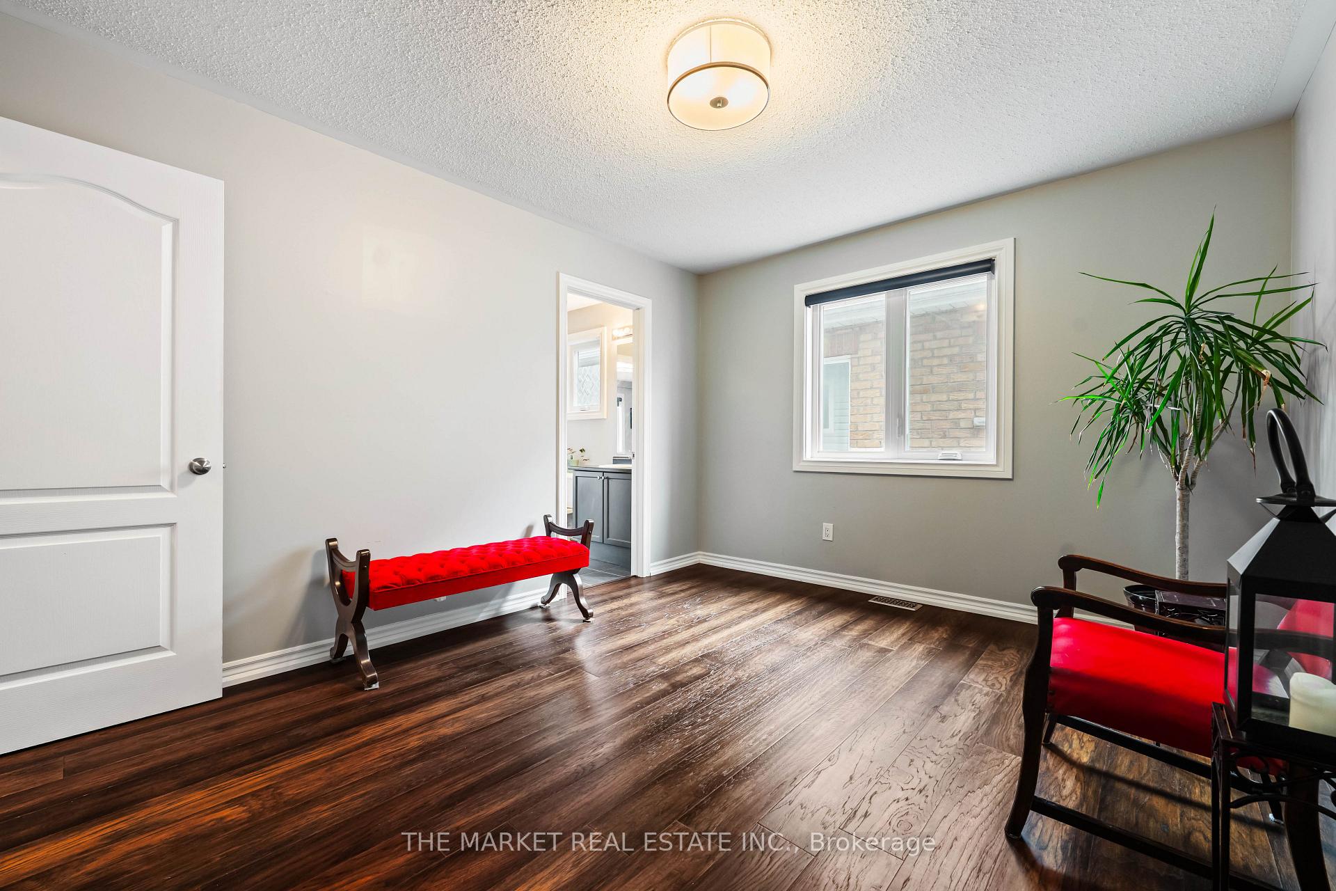 Photo 36 of 877 O'Reilly Crescent, Shelburne — HOMEH