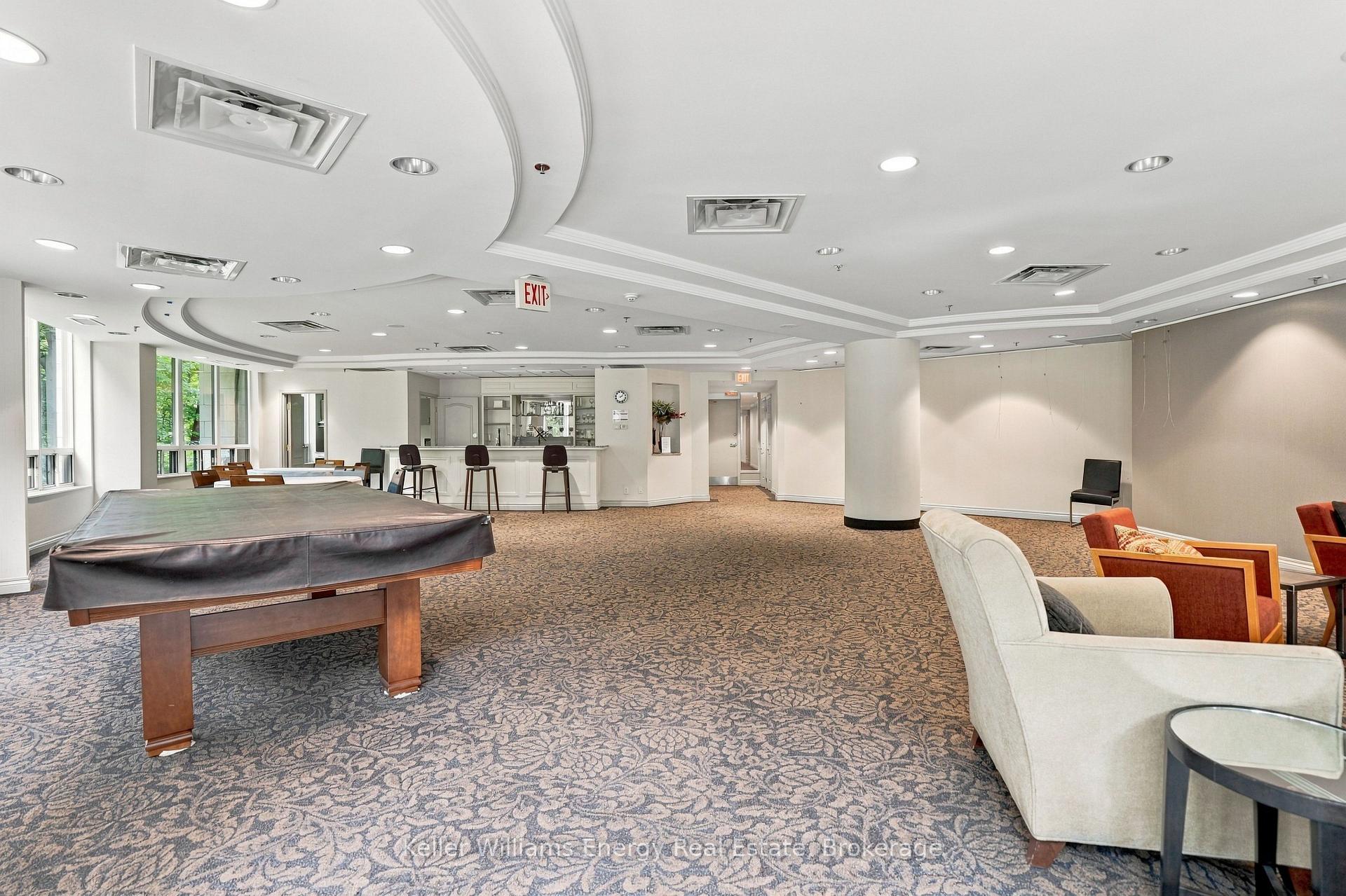 Photo 21 of Unit 402, 16 Dallimore Circle, North York, Banbury-Don Mills — HOMEH