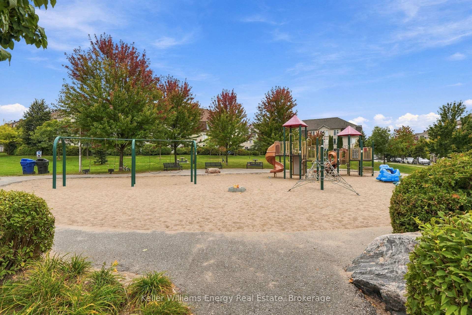 Photo 24 of Unit 402, 16 Dallimore Circle, North York, Banbury-Don Mills — HOMEH