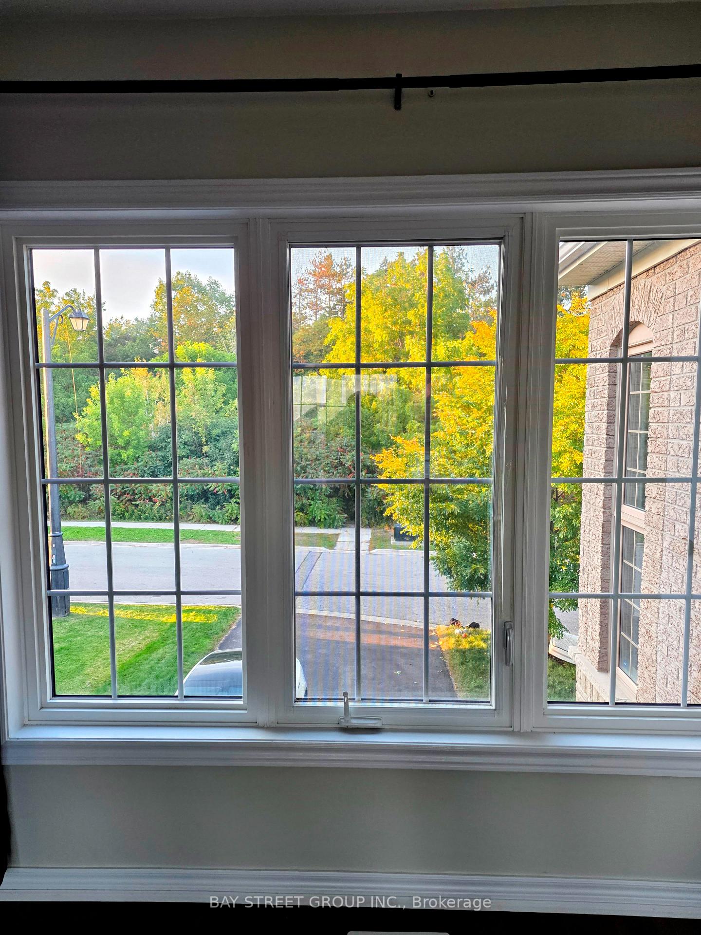 Photo 15 of 159 Riding Mountain Drive, Richmond Hill, Jefferson — HOMEH