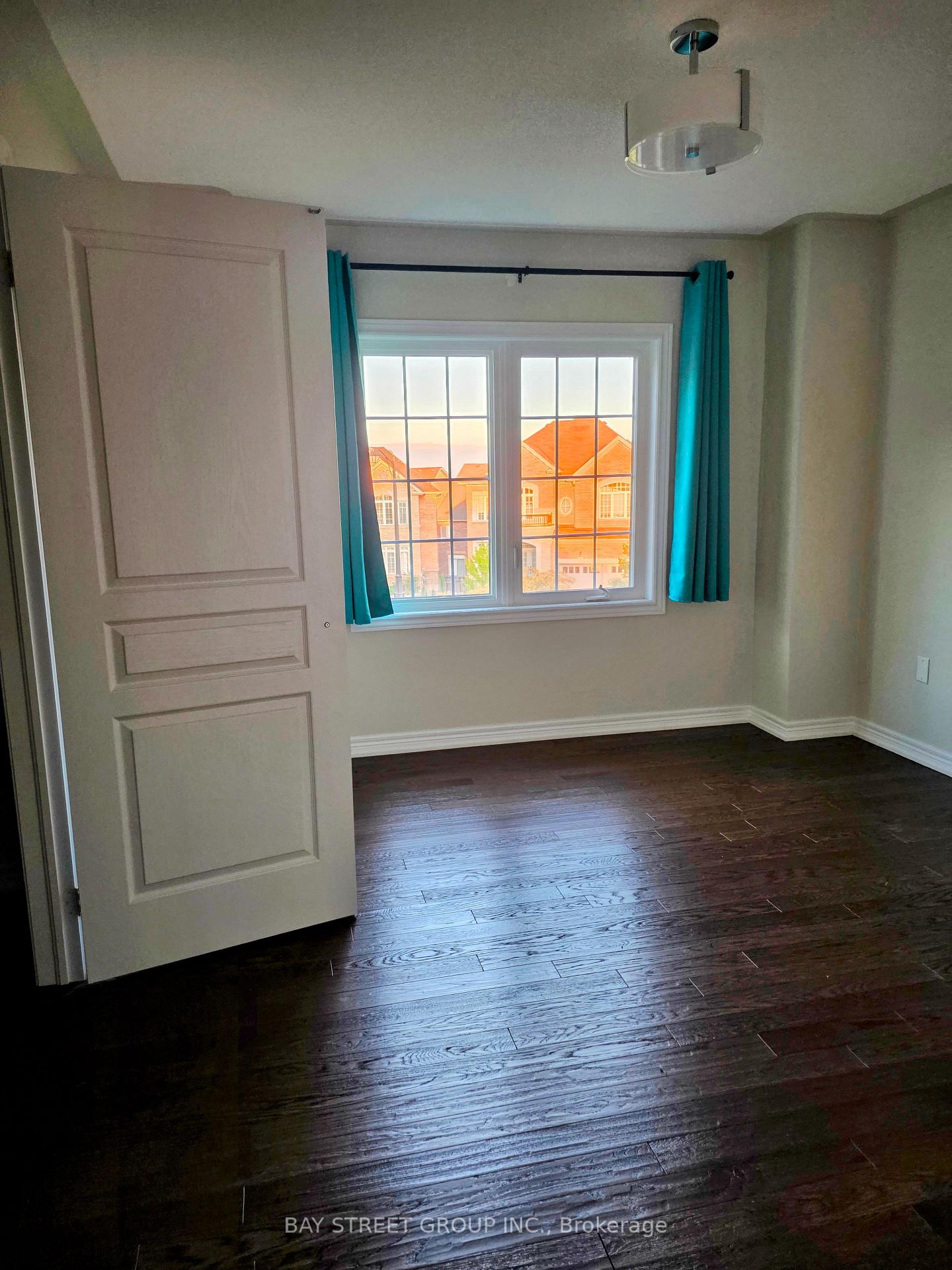 Photo 22 of 159 Riding Mountain Drive, Richmond Hill, Jefferson — HOMEH