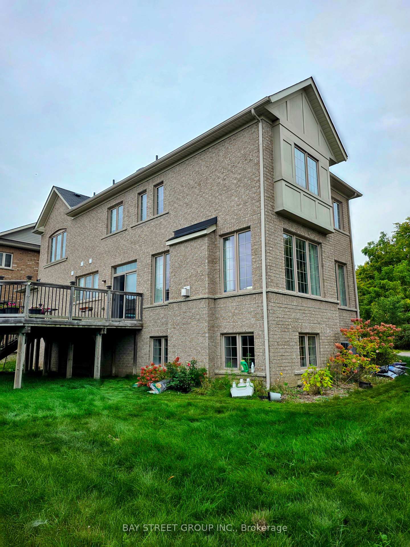 Photo 32 of 159 Riding Mountain Drive, Richmond Hill, Jefferson — HOMEH