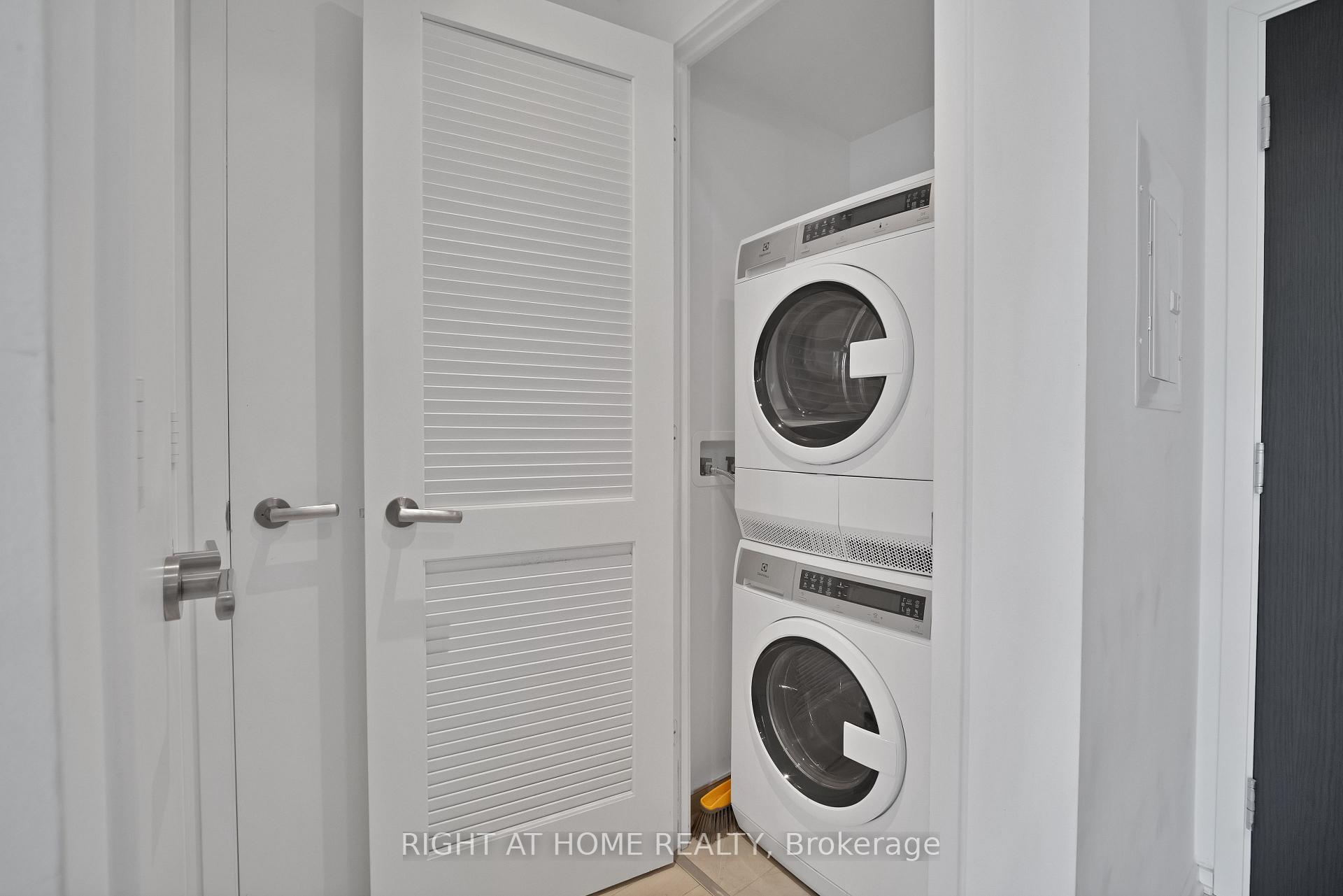 Photo 11 of Unit 318, 12 Bonnycastle Street, Toronto, Waterfront Communities — HOMEH
