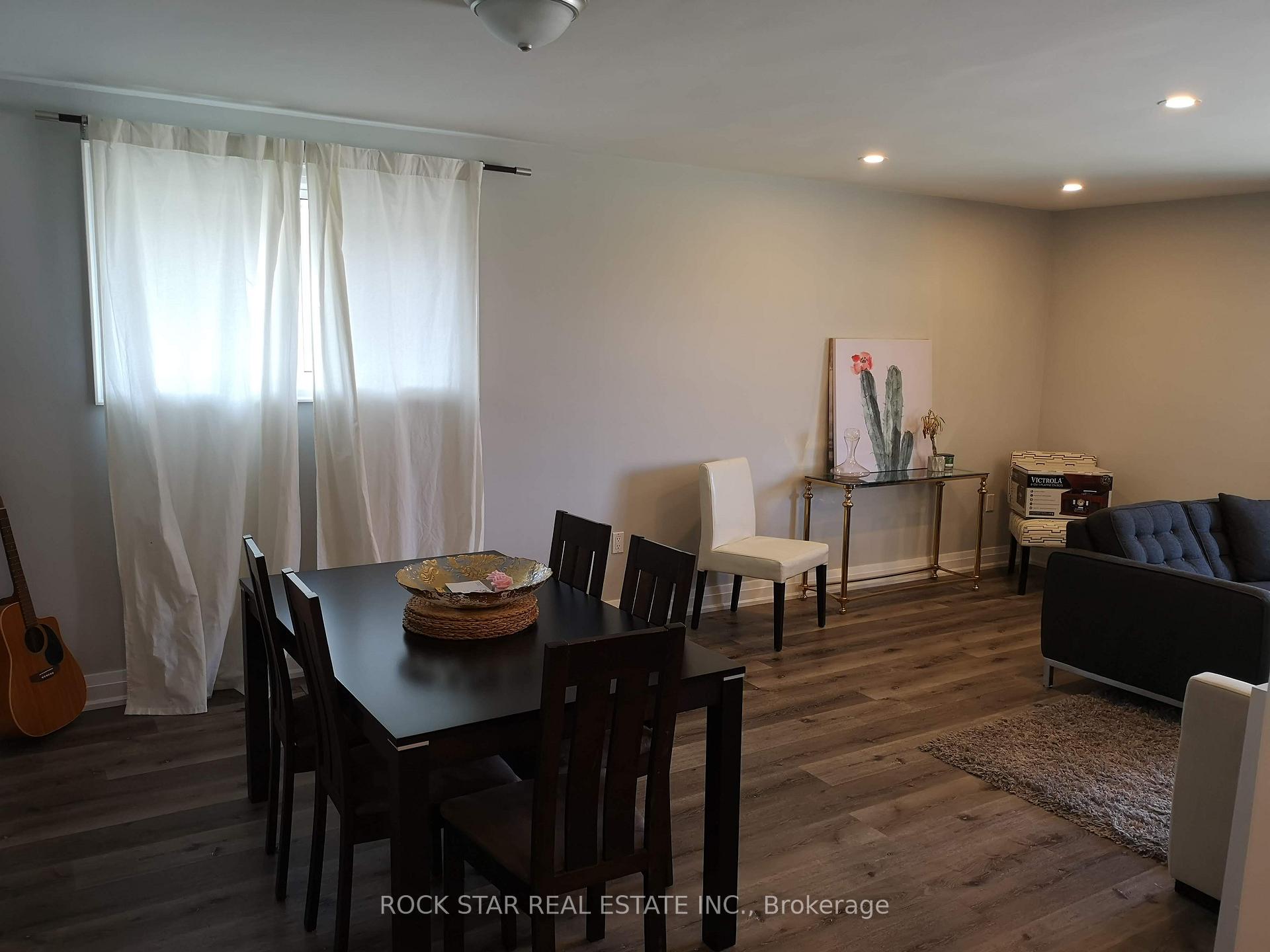 Photo 4 of Unit Main, 258 Carson Drive, Hamilton, Lisgar — HOMEH