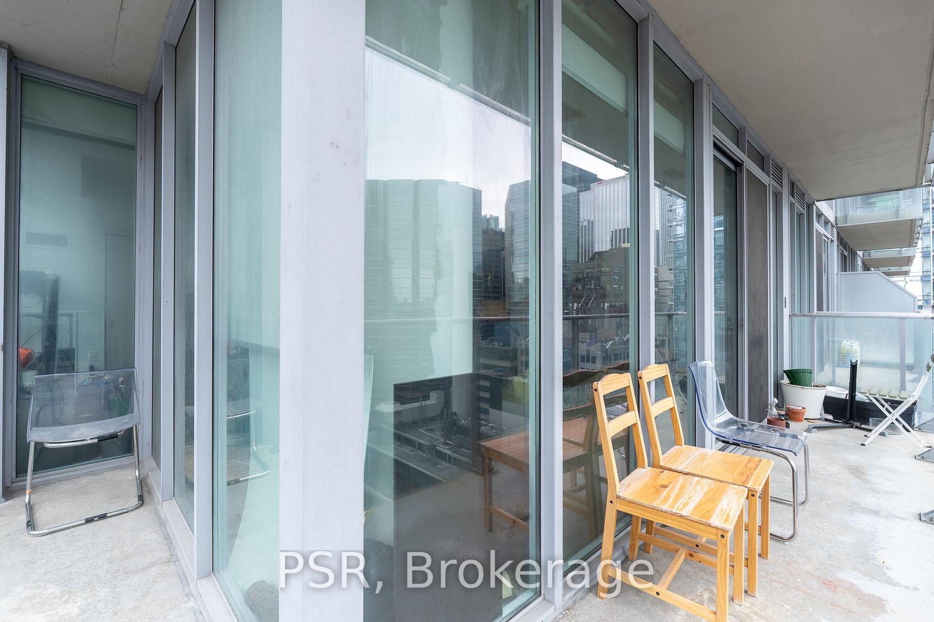 Photo 13 of Unit 1803, 126 Simcoe Street, Toronto, Waterfront Communities — HOMEH