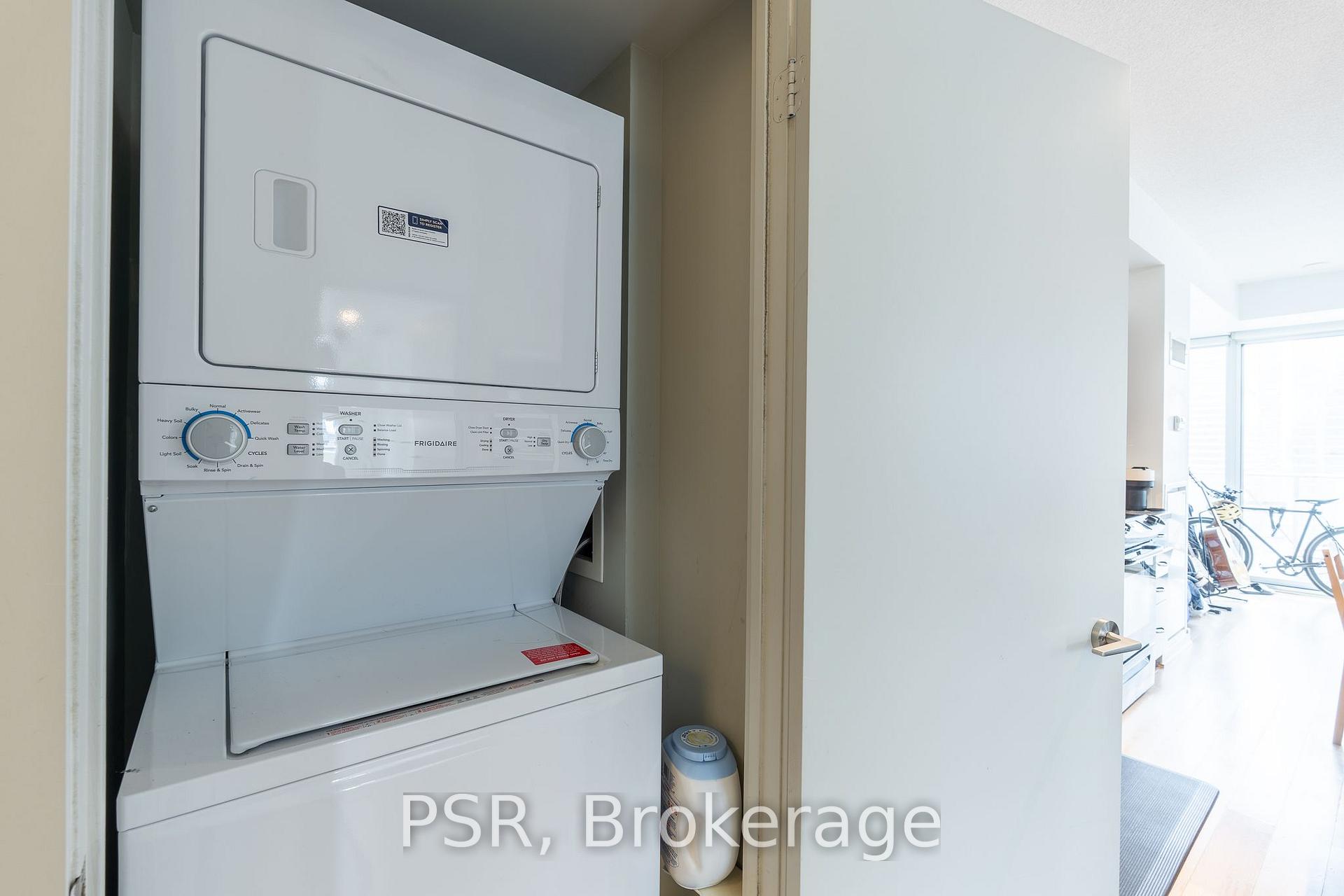 Photo 15 of Unit 1803, 126 Simcoe Street, Toronto, Waterfront Communities — HOMEH