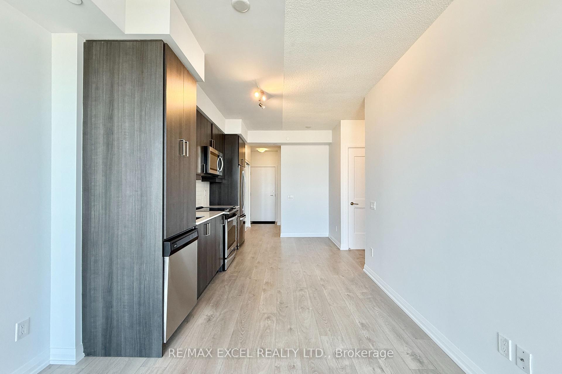 Photo 8 of Unit 3201, 7895 Jane Street, Vaughan, Concord — HOMEH