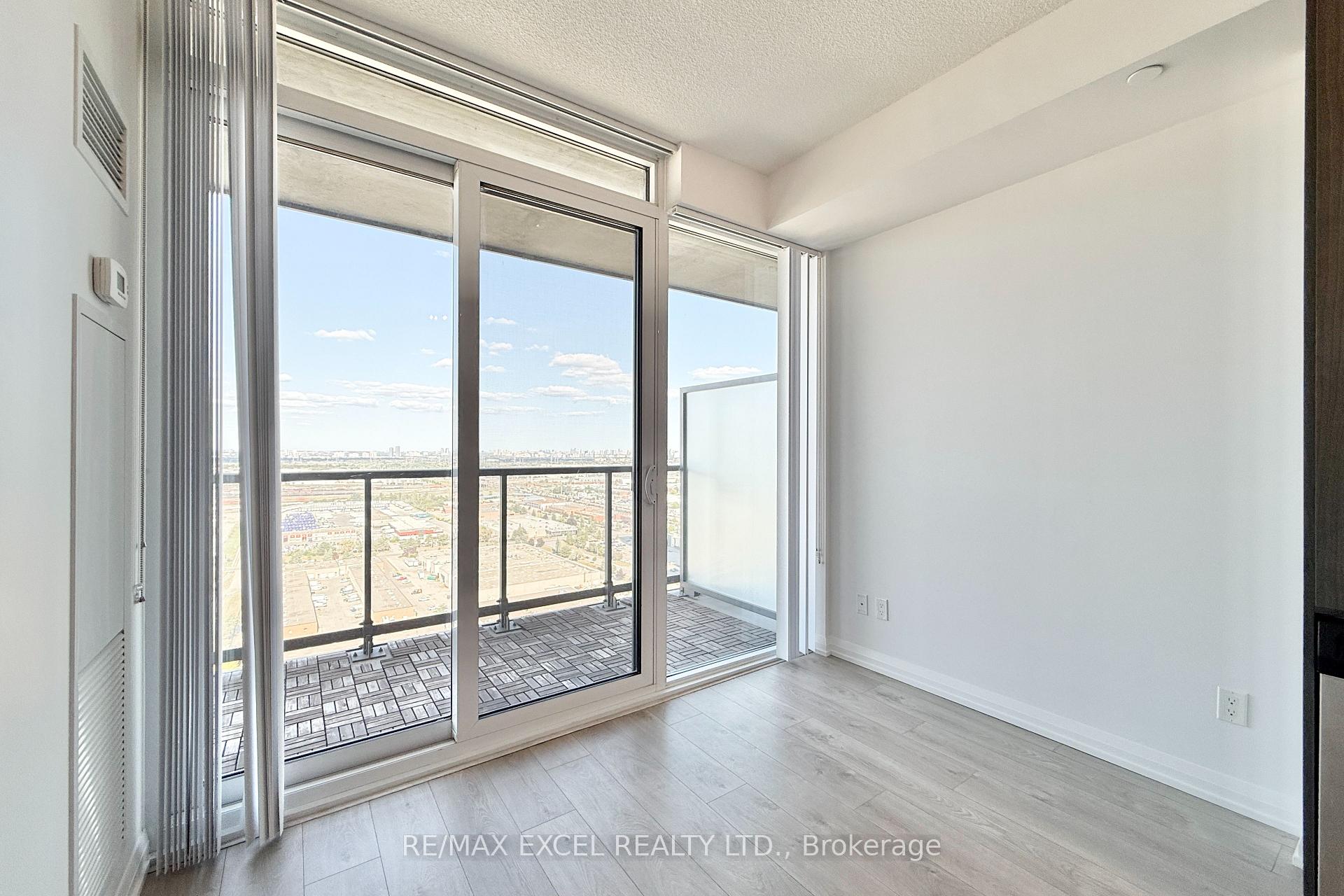 Photo 11 of Unit 3201, 7895 Jane Street, Vaughan, Concord — HOMEH