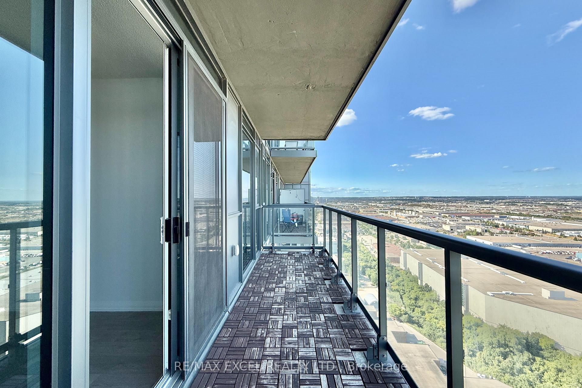 Photo 12 of Unit 3201, 7895 Jane Street, Vaughan, Concord — HOMEH