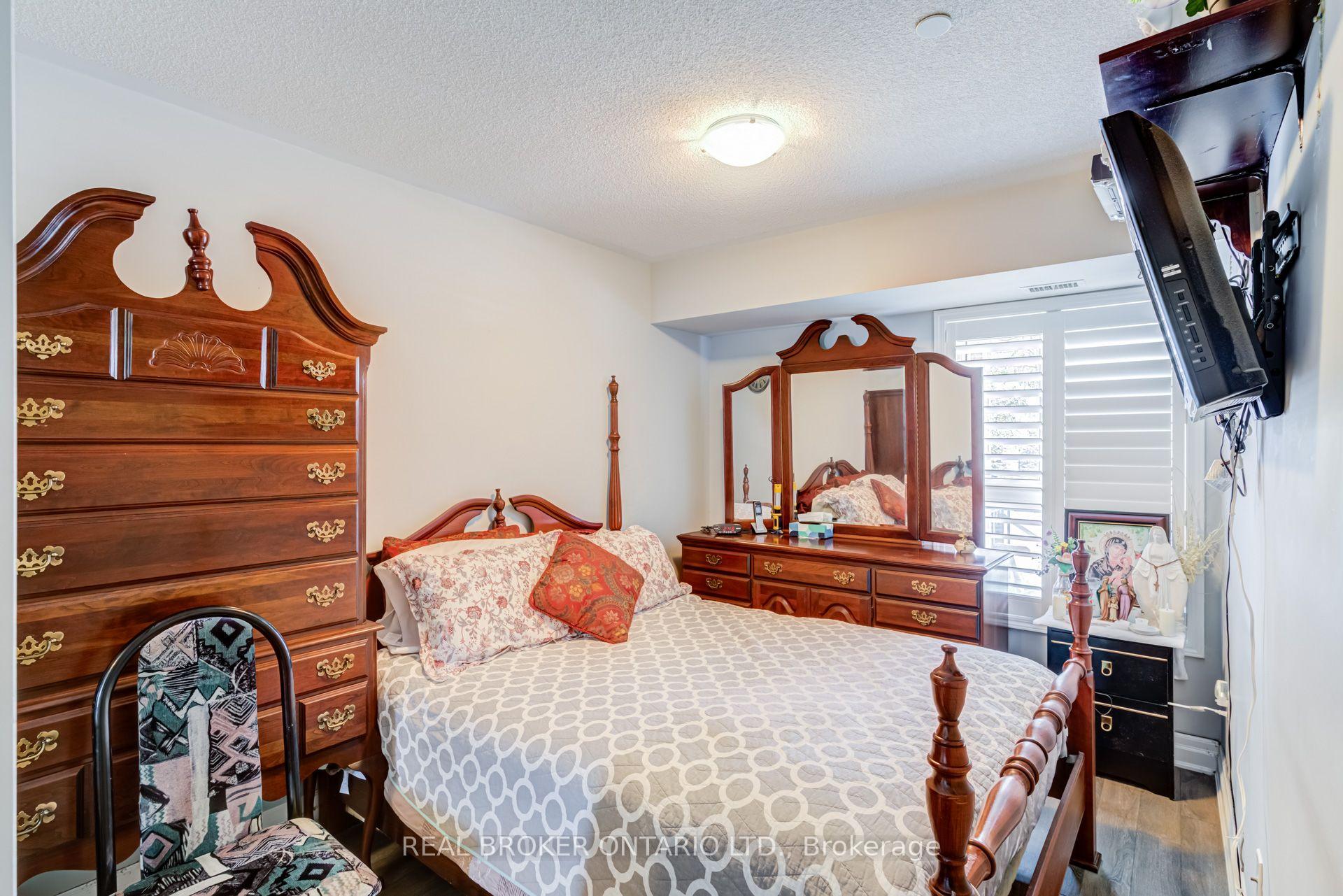 Photo 17 of Unit 105, 1045 Nadalin Heights, Milton, Willmott — HOMEH