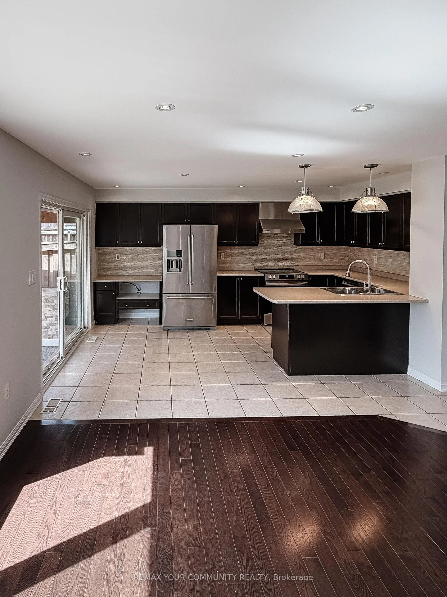 Photo 16 of 18 Gordon Drive, New Tecumseth, Alliston — HOMEH