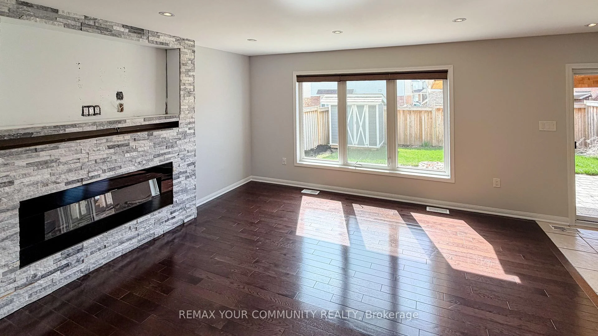 Photo 24 of 18 Gordon Drive, New Tecumseth, Alliston — HOMEH