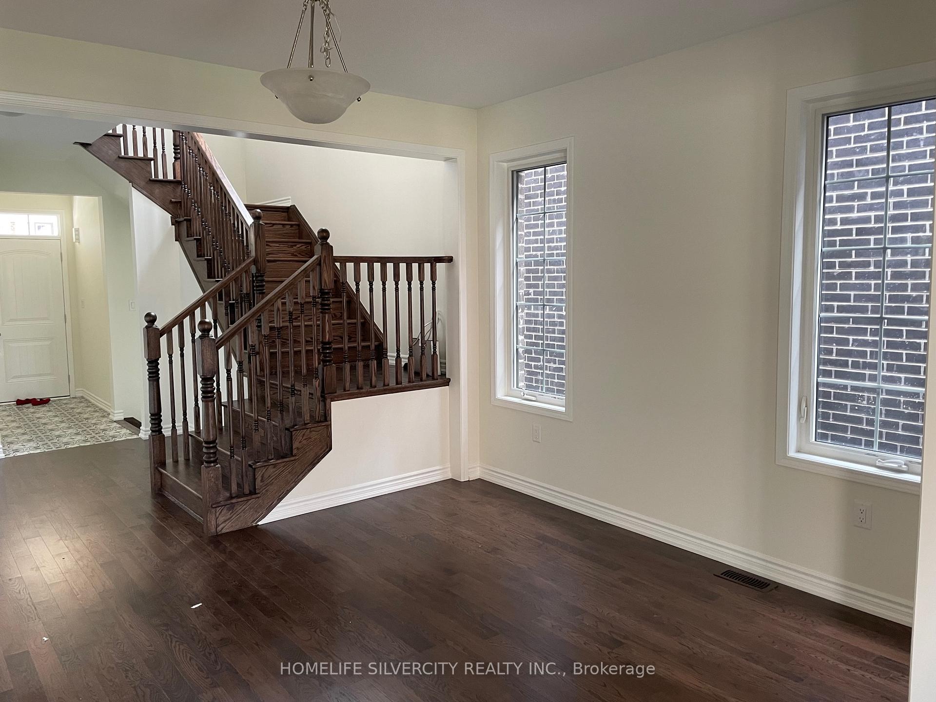 Photo 11 of 67 Ten Pines Road, Vaughan, Kleinburg — HOMEH