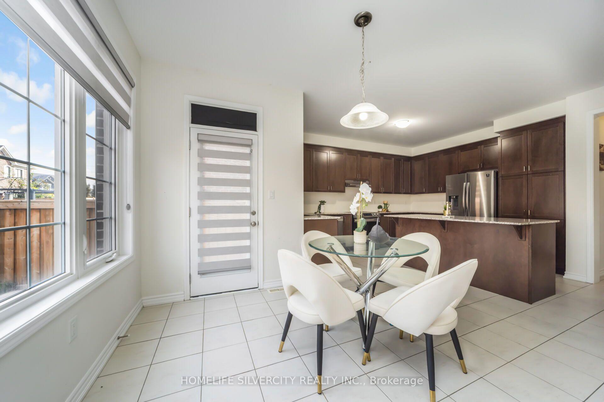 Photo 20 of 67 Ten Pines Road, Vaughan, Kleinburg — HOMEH