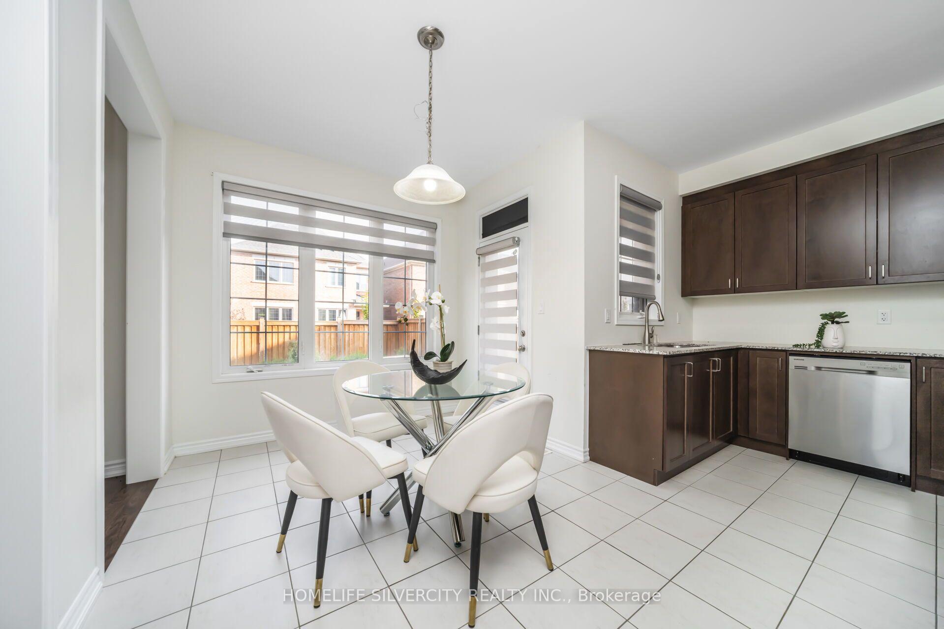 Photo 22 of 67 Ten Pines Road, Vaughan, Kleinburg — HOMEH