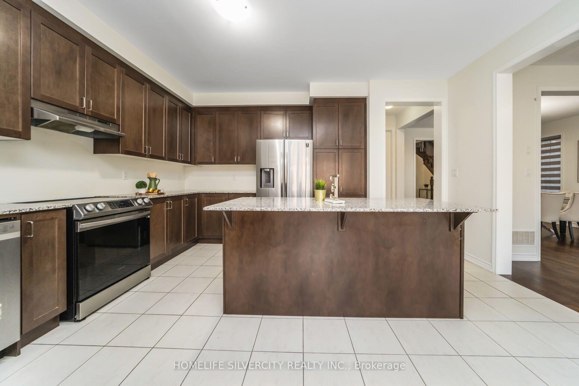 Photo 30 of 67 Ten Pines Road, Vaughan, Kleinburg — HOMEH