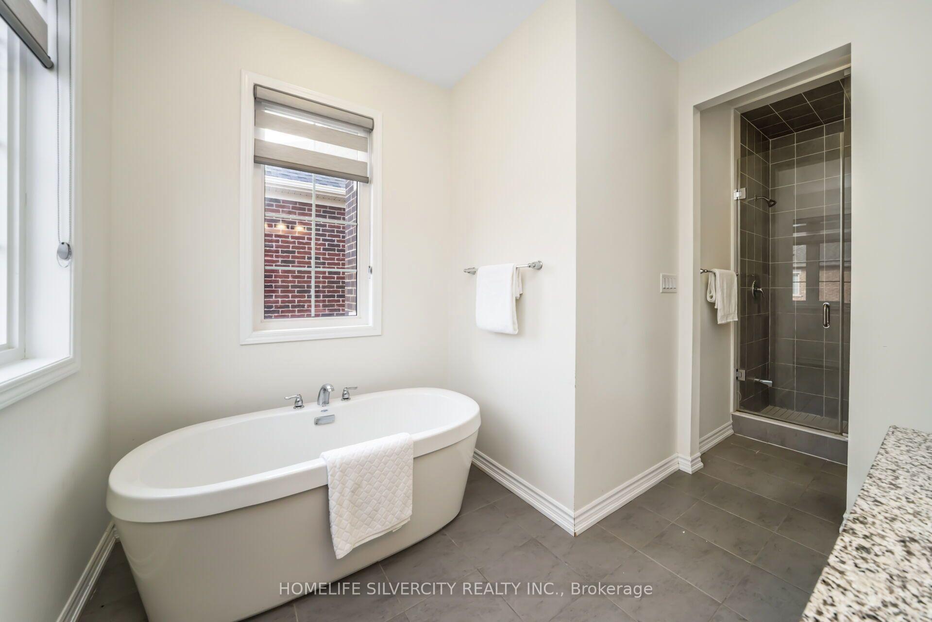 Photo 42 of 67 Ten Pines Road, Vaughan, Kleinburg — HOMEH