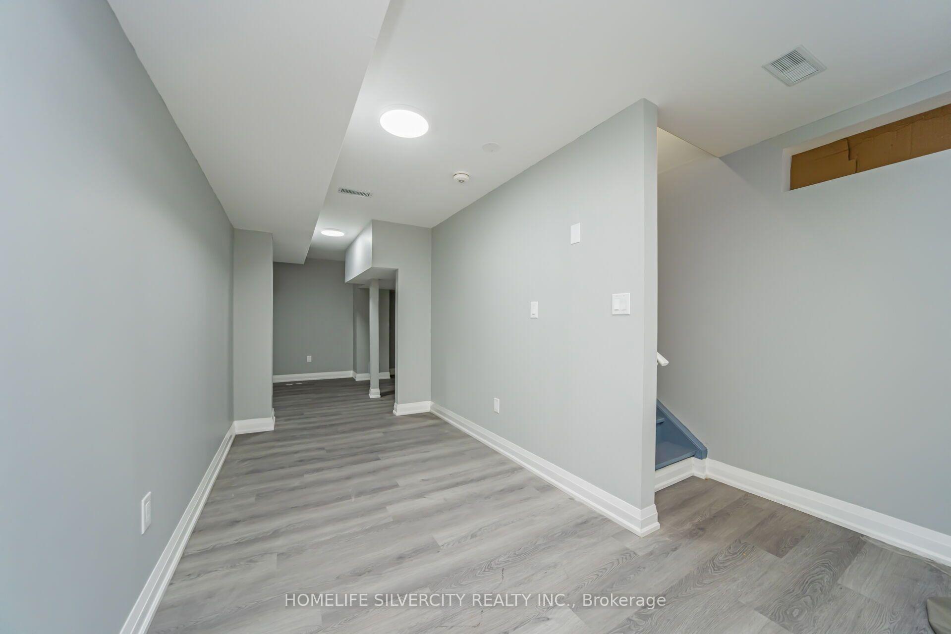 Photo 53 of 67 Ten Pines Road, Vaughan, Kleinburg — HOMEH