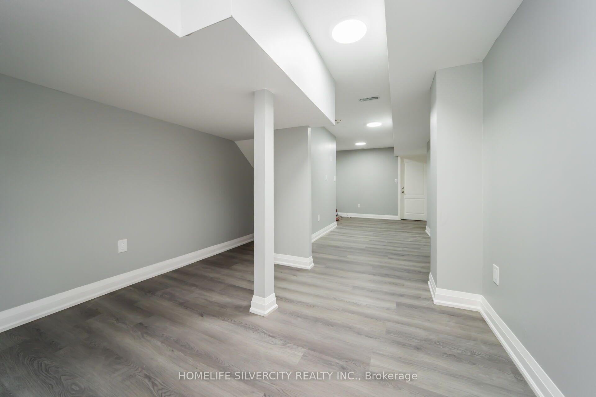 Photo 54 of 67 Ten Pines Road, Vaughan, Kleinburg — HOMEH