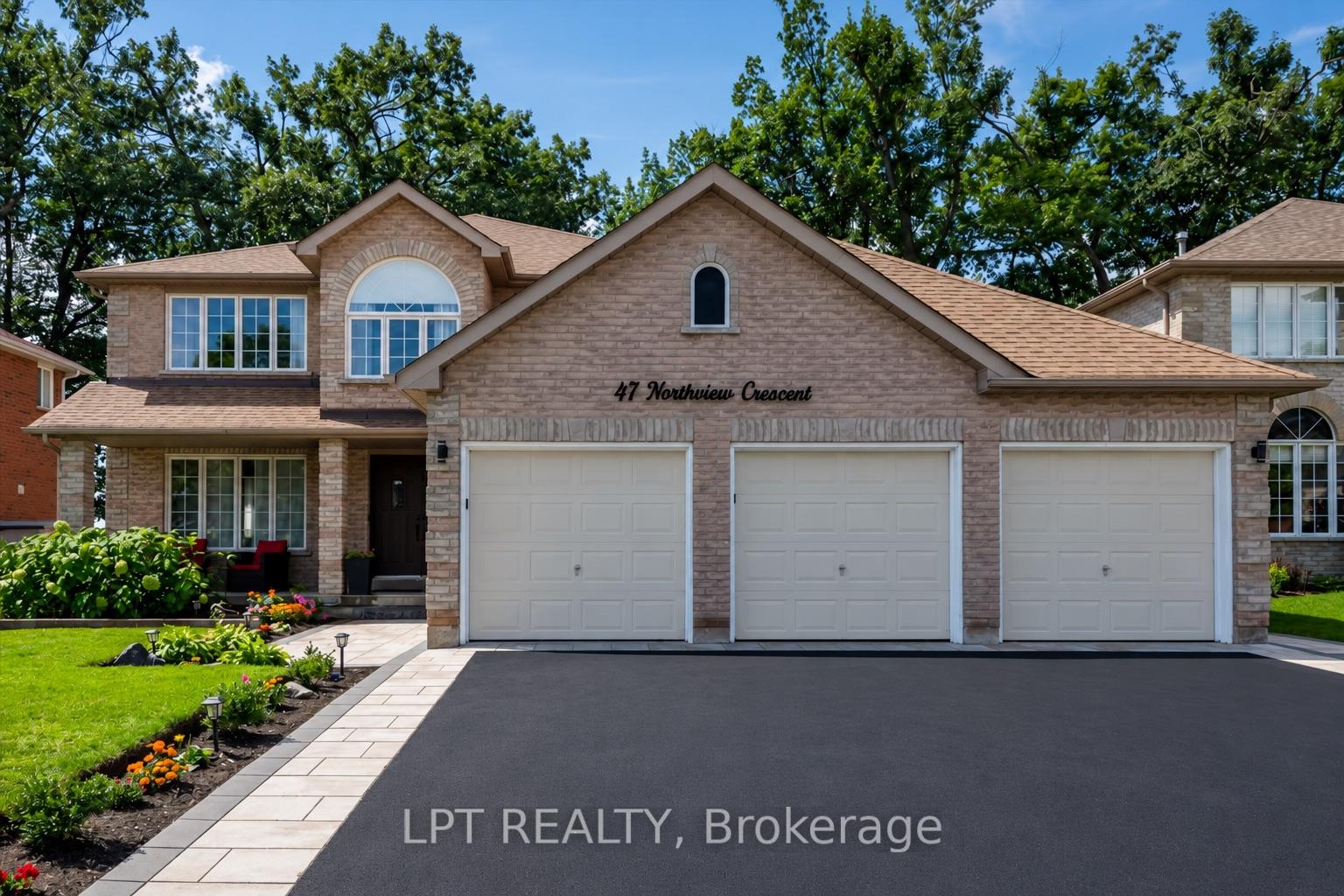 Photo of 47 Northview Crescent