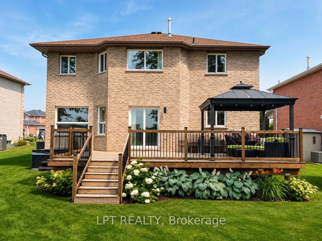 Photo 37 of 47 Northview Crescent, Barrie, Northwest — HOMEH