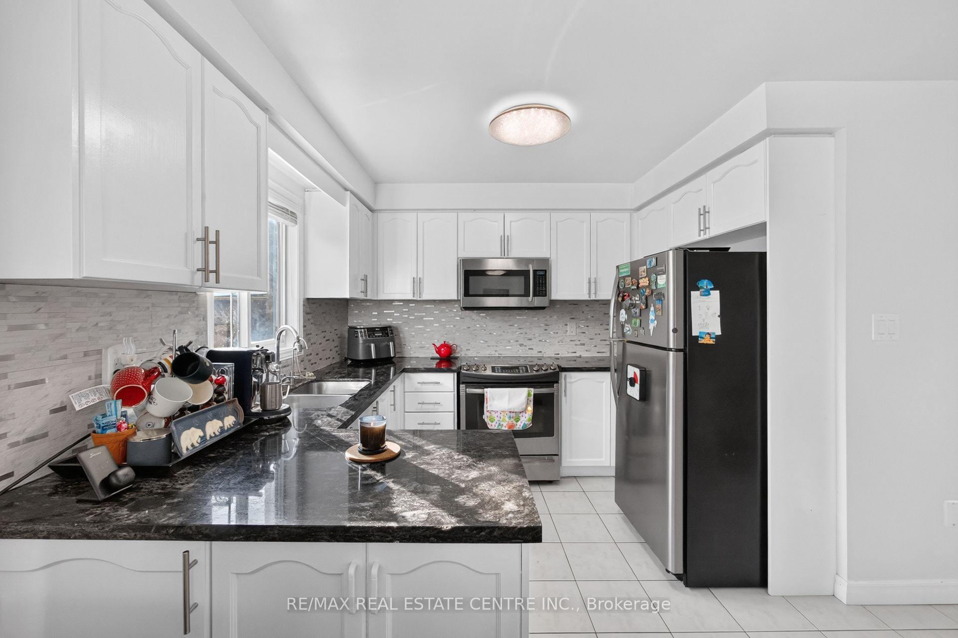 Photo 8 of 8 Flatlands Way, Brampton, Sandringham-Wellington — HOMEH