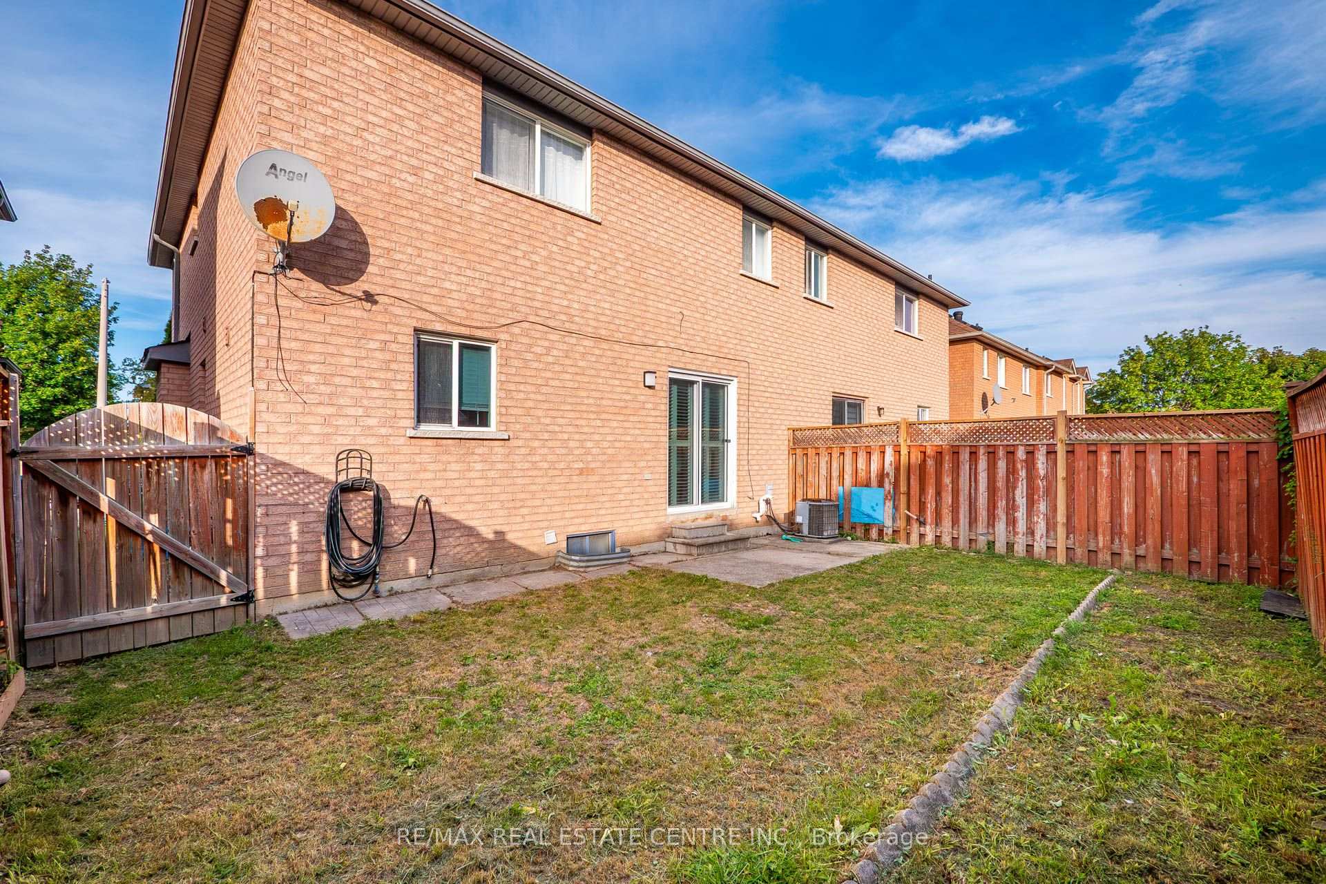 Photo 36 of 8 Flatlands Way, Brampton, Sandringham-Wellington — HOMEH
