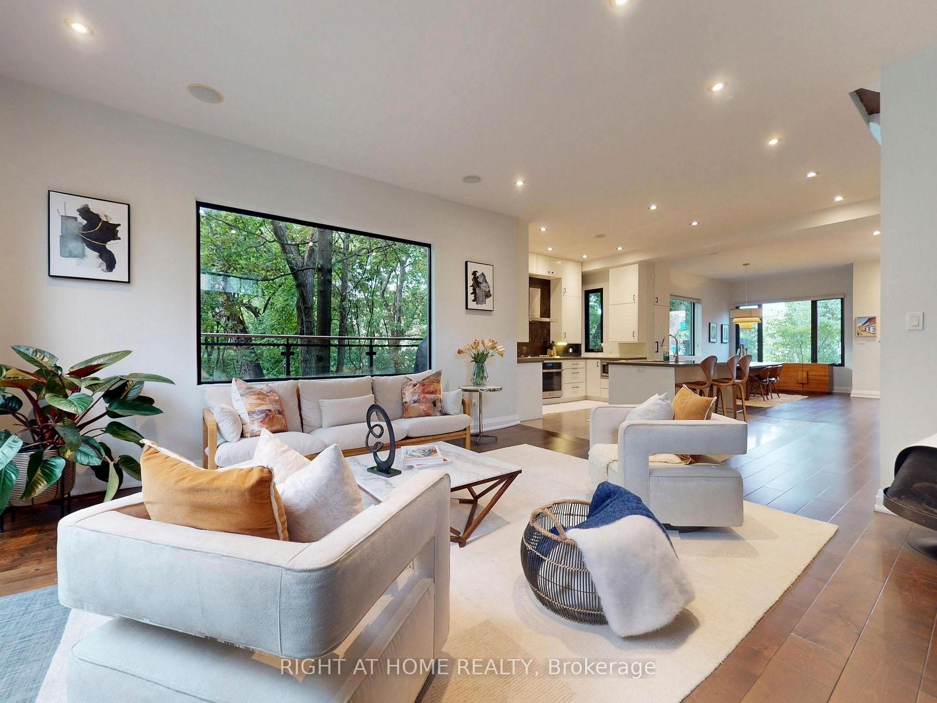 Photo 2 of 386 Rosewell Avenue, Toronto, Lawrence Park South — HOMEH