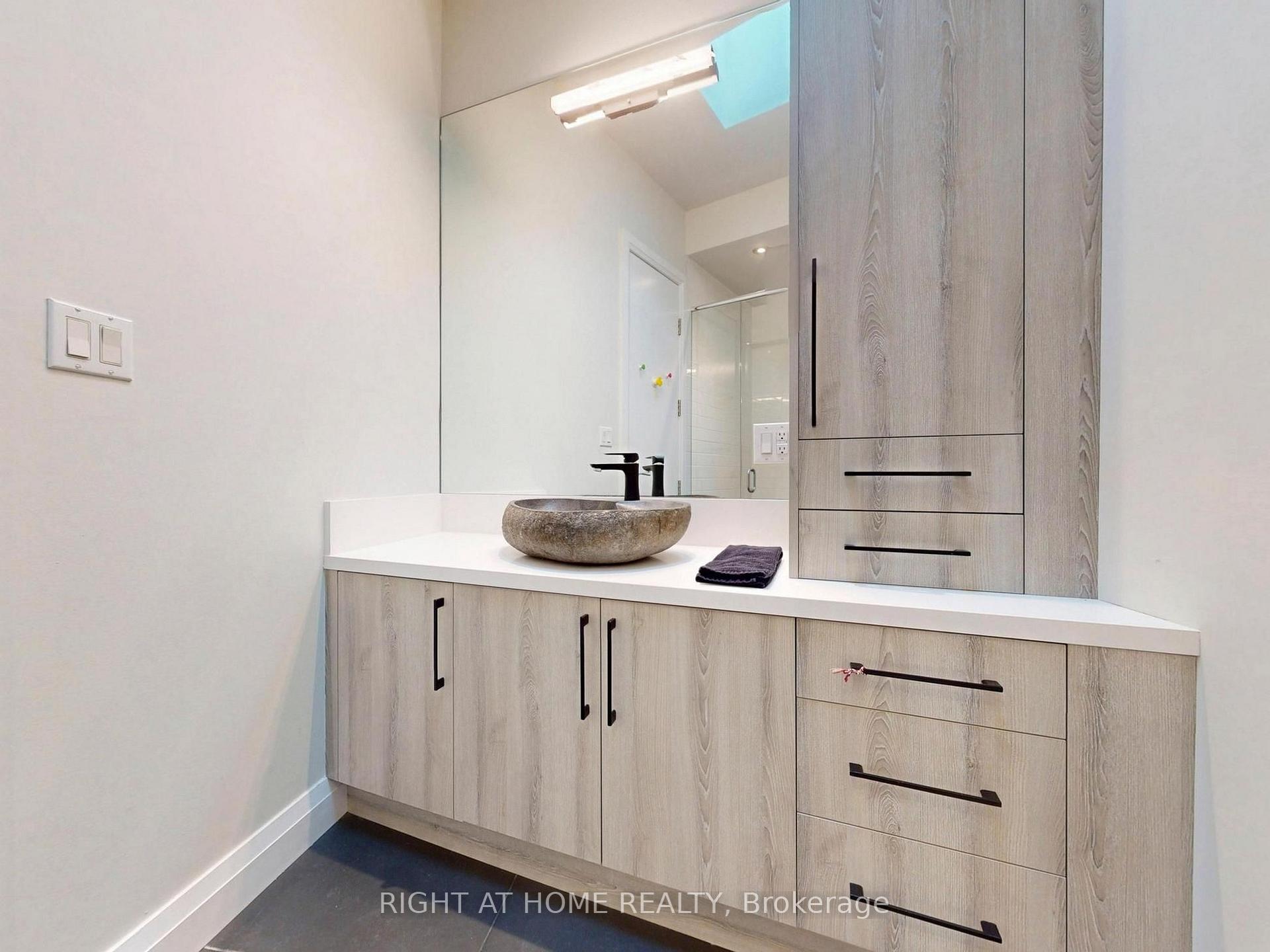Photo 20 of 386 Rosewell Avenue, Toronto, Lawrence Park South — HOMEH