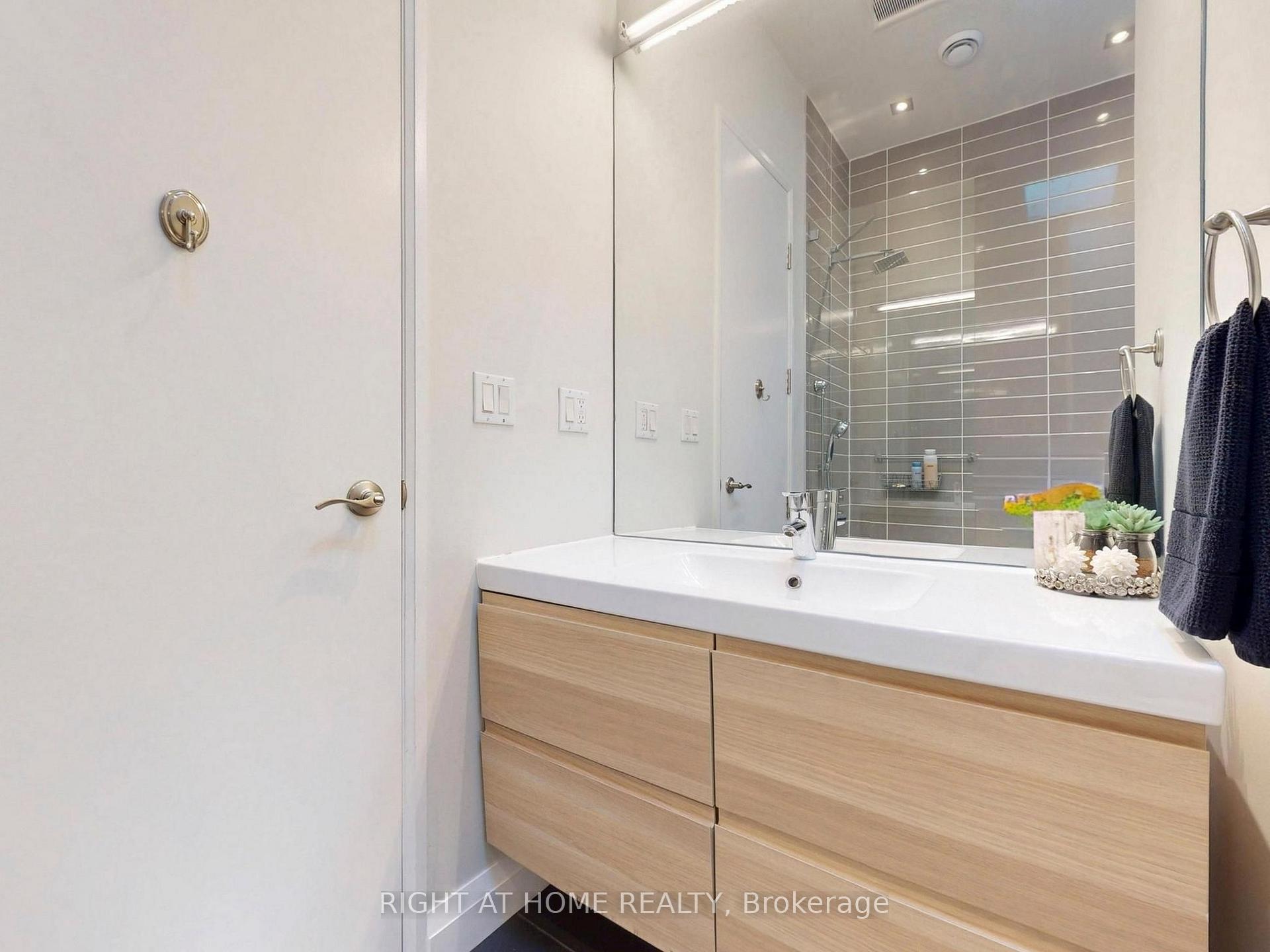 Photo 24 of 386 Rosewell Avenue, Toronto, Lawrence Park South — HOMEH