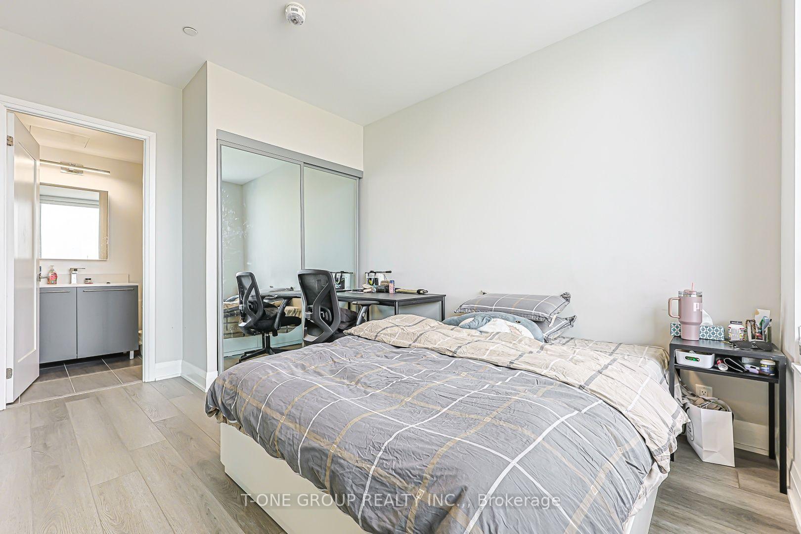 Photo 14 of Unit 2308, 18 Water Walk Drive, Markham, Unionville — HOMEH