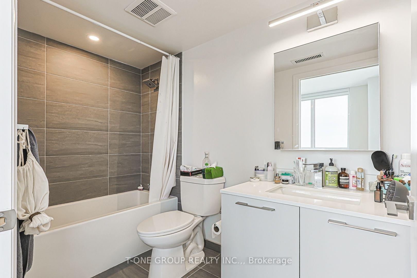 Photo 19 of Unit 2308, 18 Water Walk Drive, Markham, Unionville — HOMEH