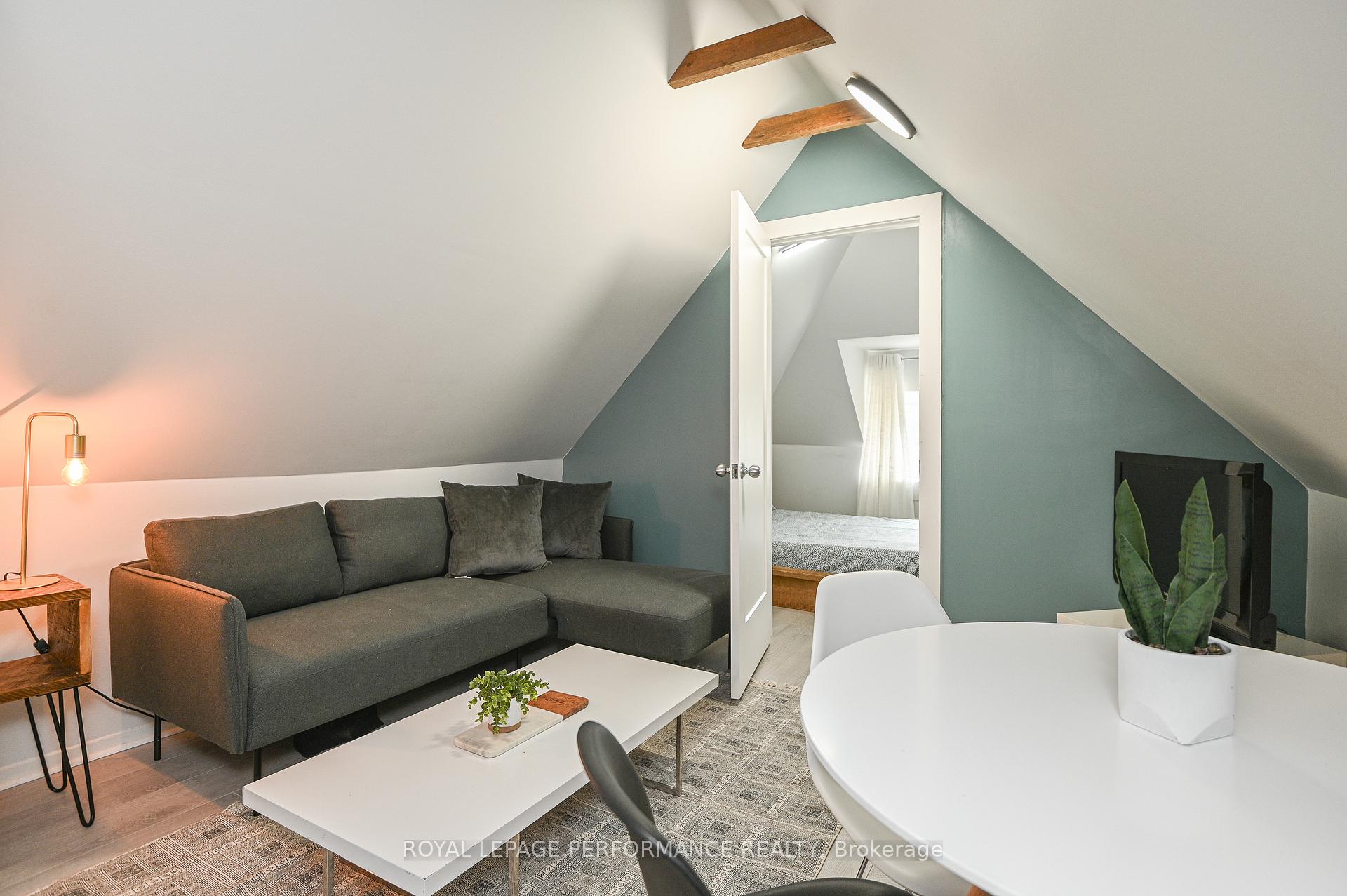 Photo 6 of Unit 3, 123 Pamilla Street, Ottawa, West Centre Town — HOMEH