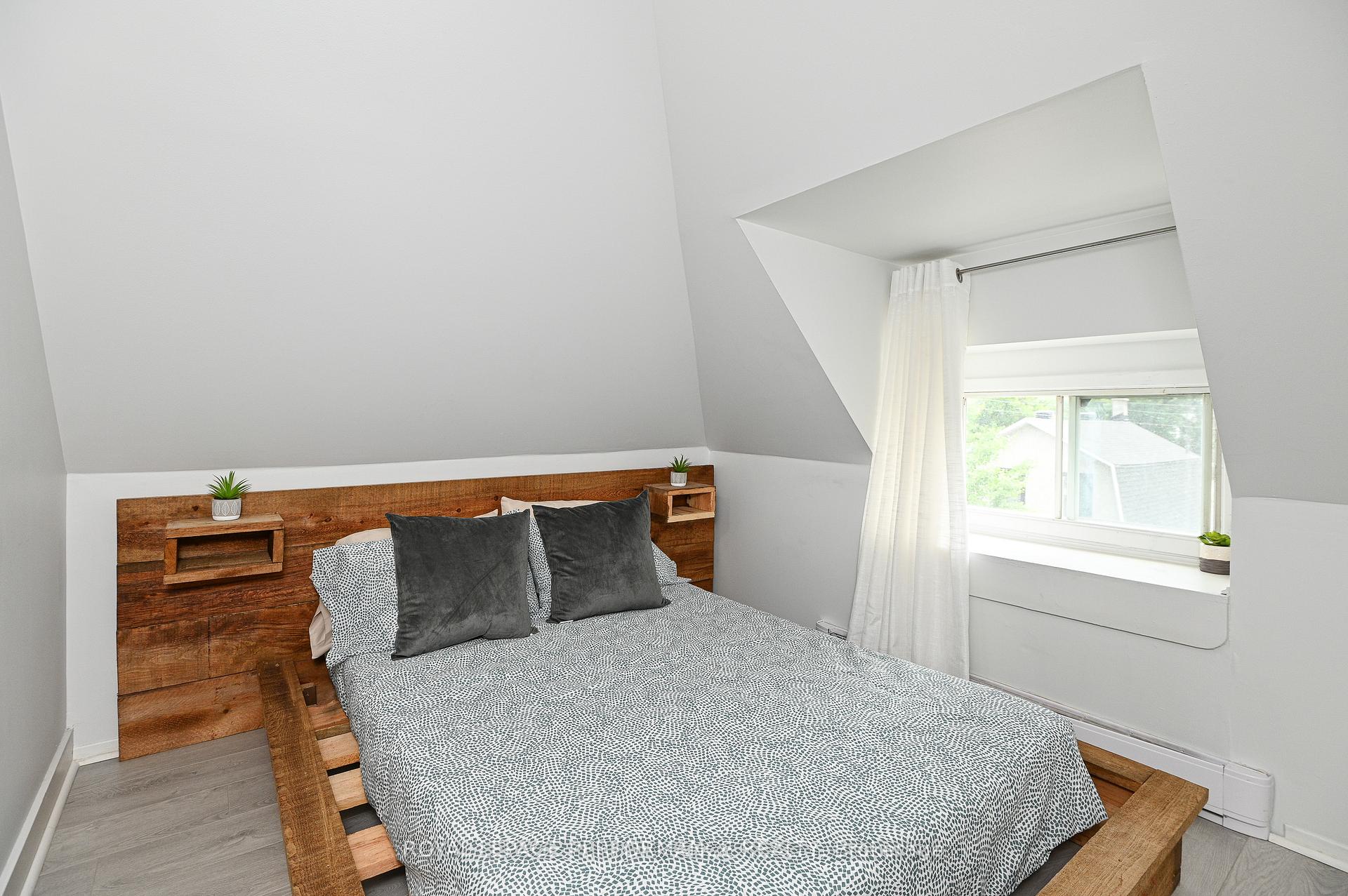 Photo 11 of Unit 3, 123 Pamilla Street, Ottawa, West Centre Town — HOMEH