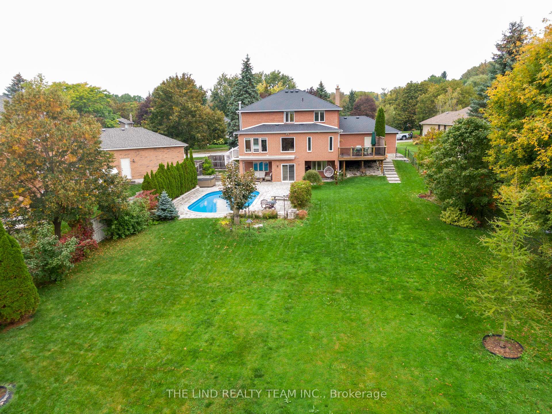 Photo 4 of 97 Thompson Drive, East Gwillimbury, Holland Landing — HOMEH