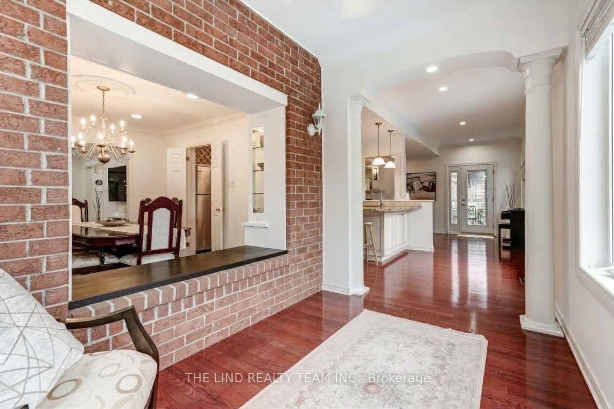 Photo 13 of 97 Thompson Drive, East Gwillimbury, Holland Landing — HOMEH