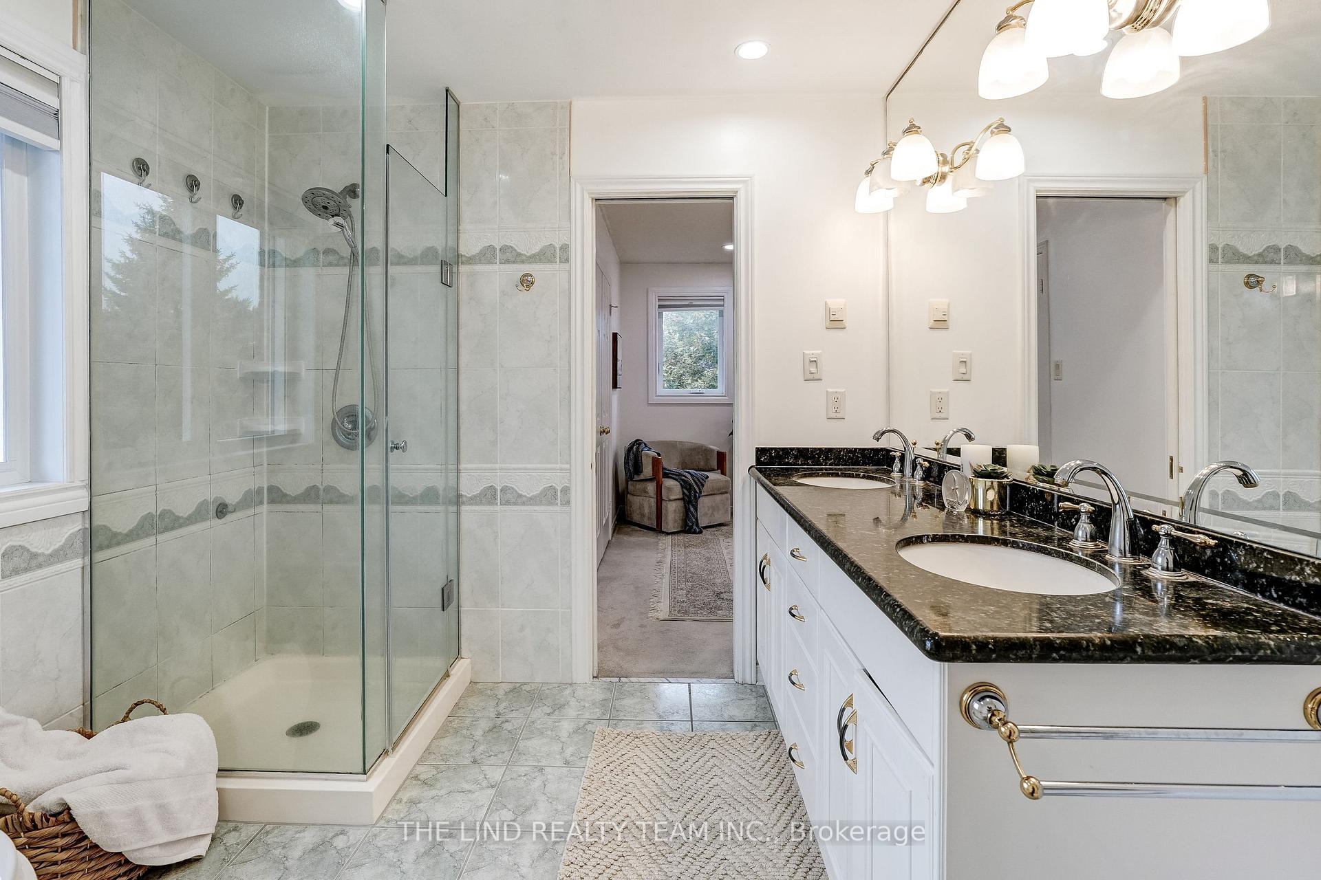 Photo 17 of 97 Thompson Drive, East Gwillimbury, Holland Landing — HOMEH