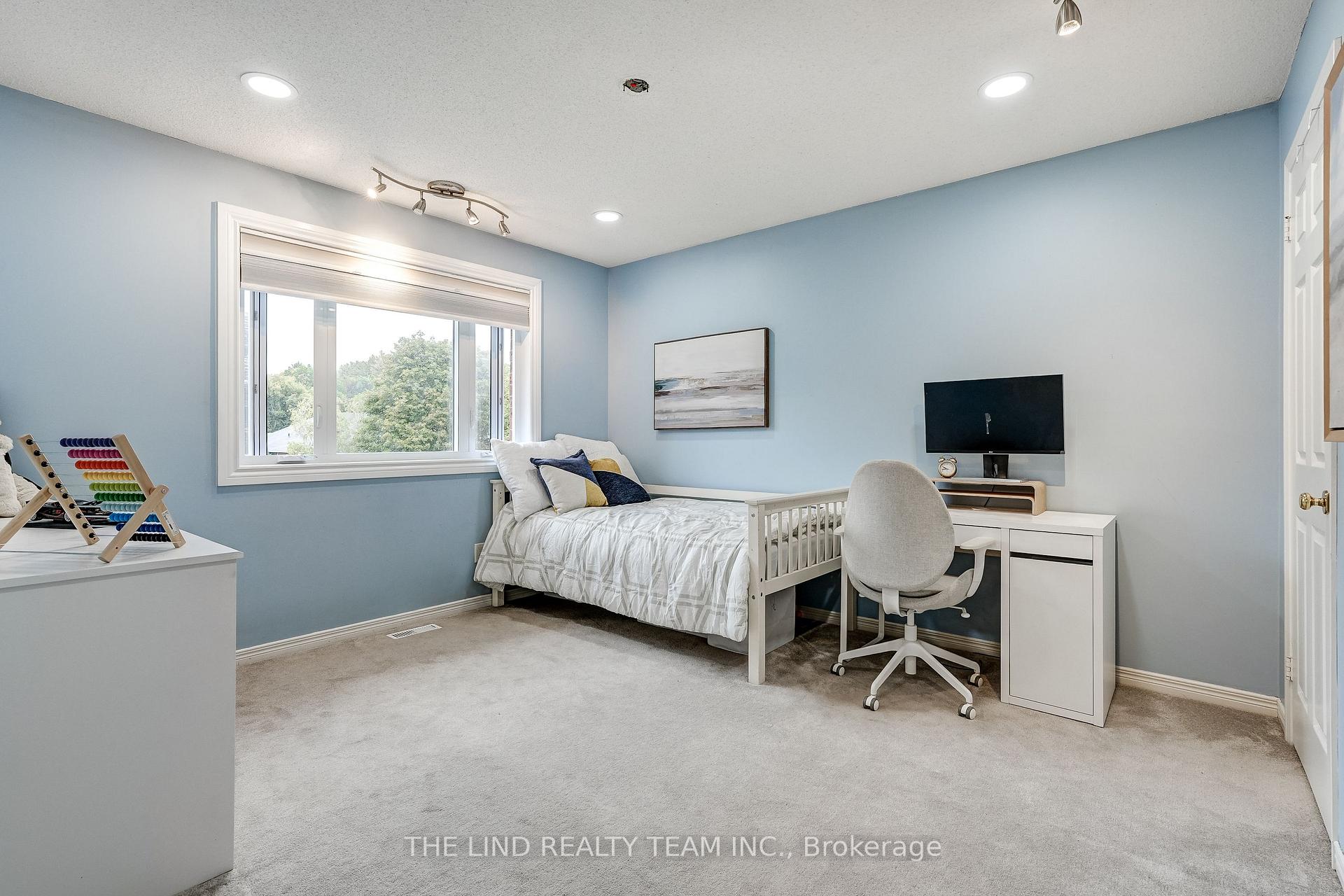 Photo 20 of 97 Thompson Drive, East Gwillimbury, Holland Landing — HOMEH