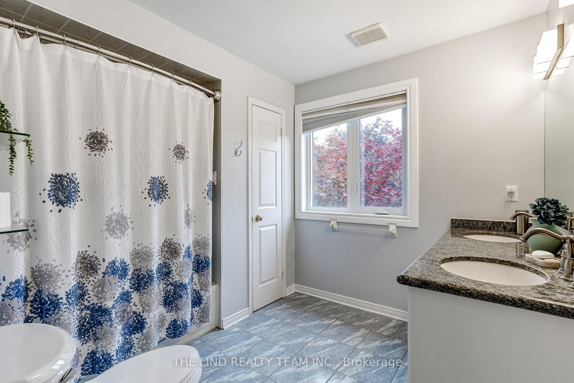 Photo 22 of 97 Thompson Drive, East Gwillimbury, Holland Landing — HOMEH