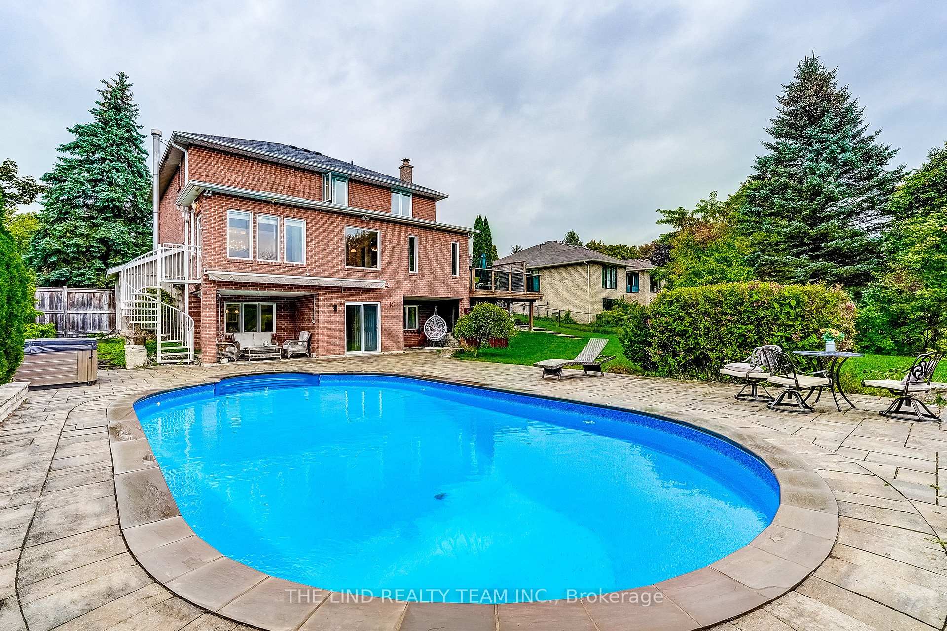 Photo 36 of 97 Thompson Drive, East Gwillimbury, Holland Landing — HOMEH