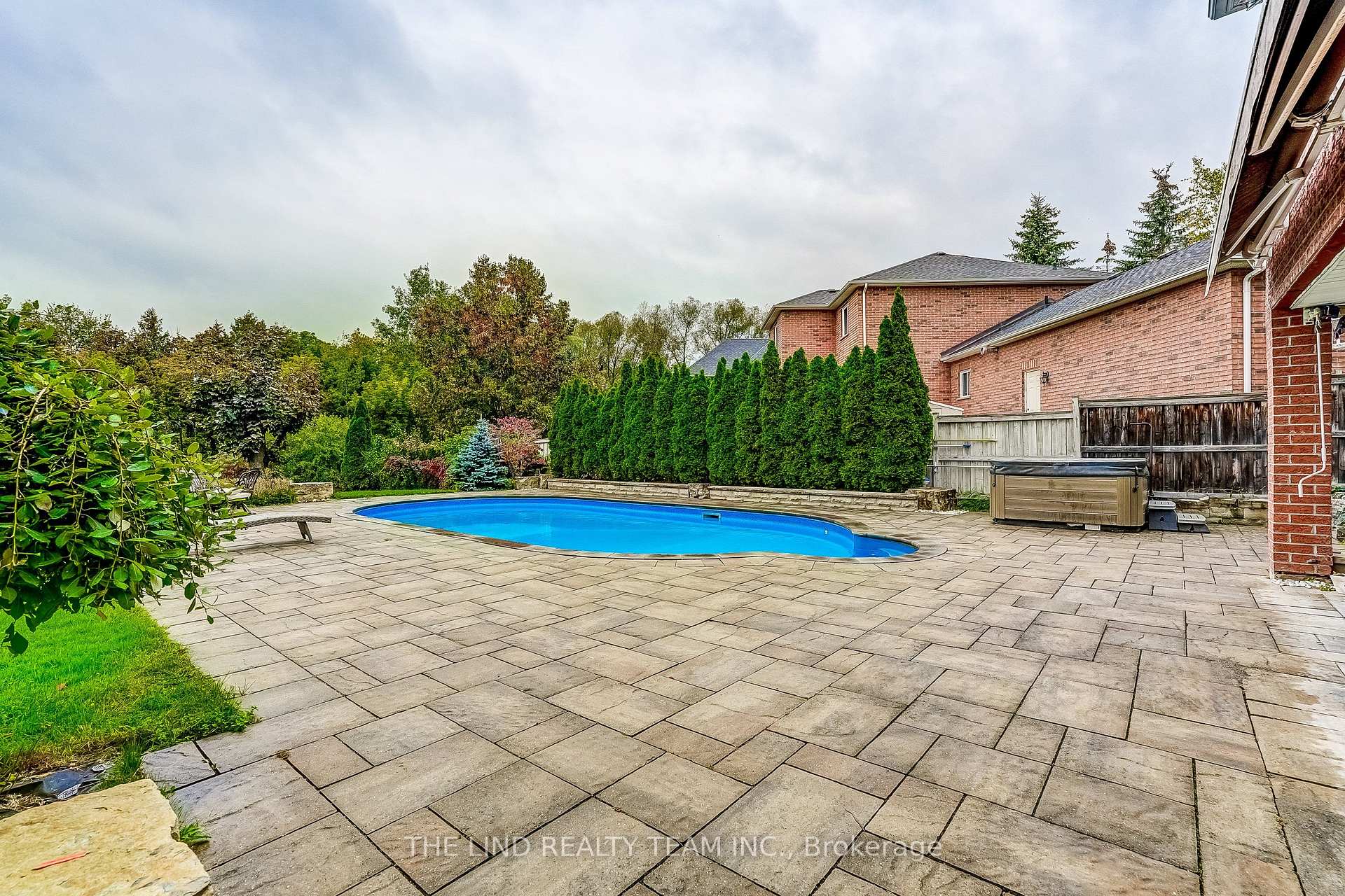 Photo 38 of 97 Thompson Drive, East Gwillimbury, Holland Landing — HOMEH