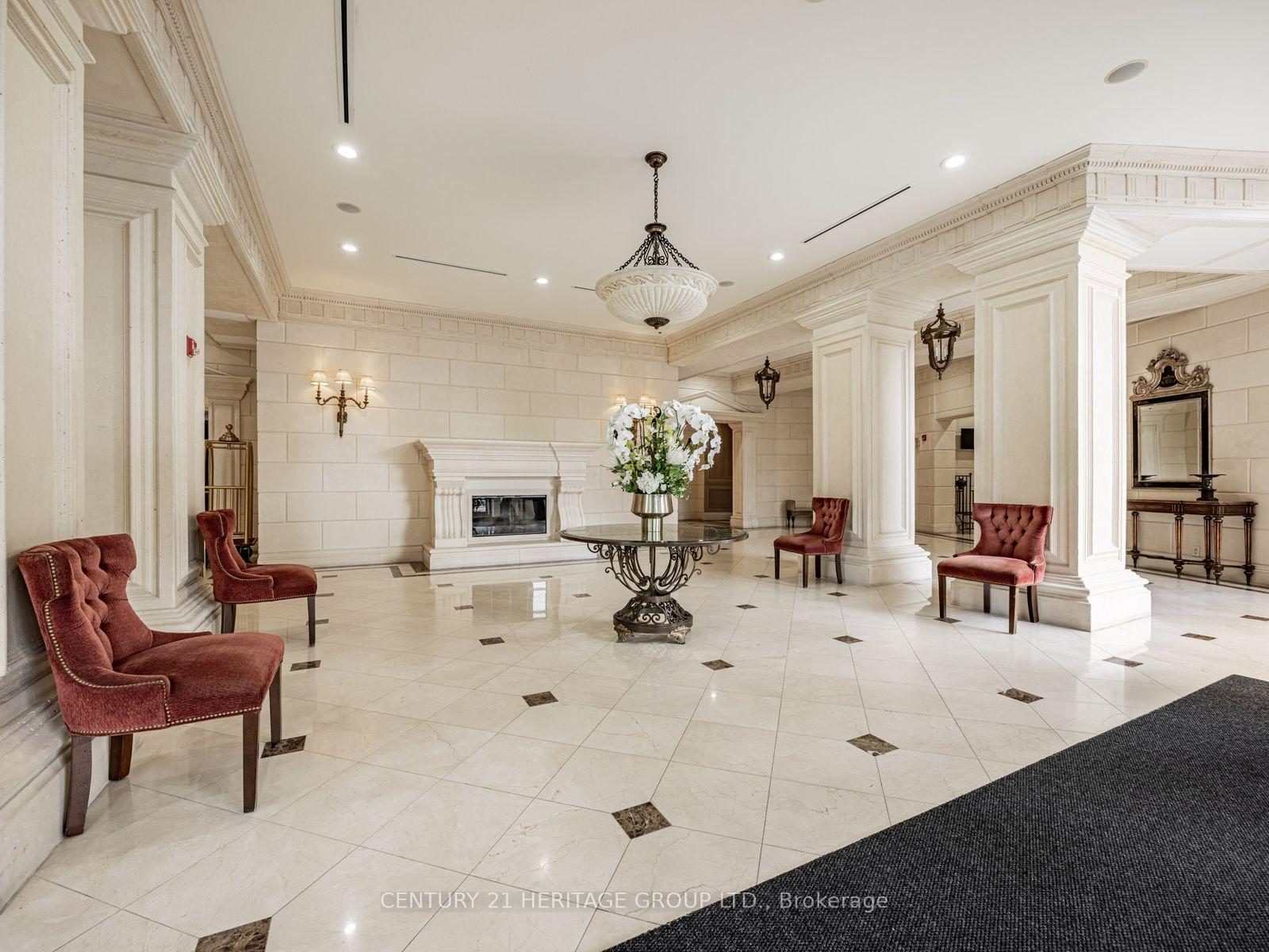 Photo 3 of Unit 1611, 9225 Jane Street, Vaughan, Maple — HOMEH