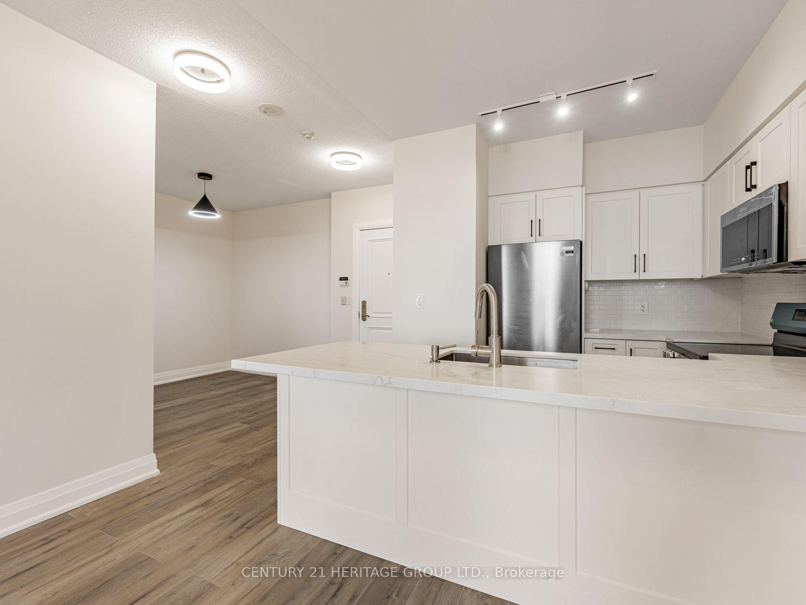 Photo 7 of Unit 1611, 9225 Jane Street, Vaughan, Maple — HOMEH