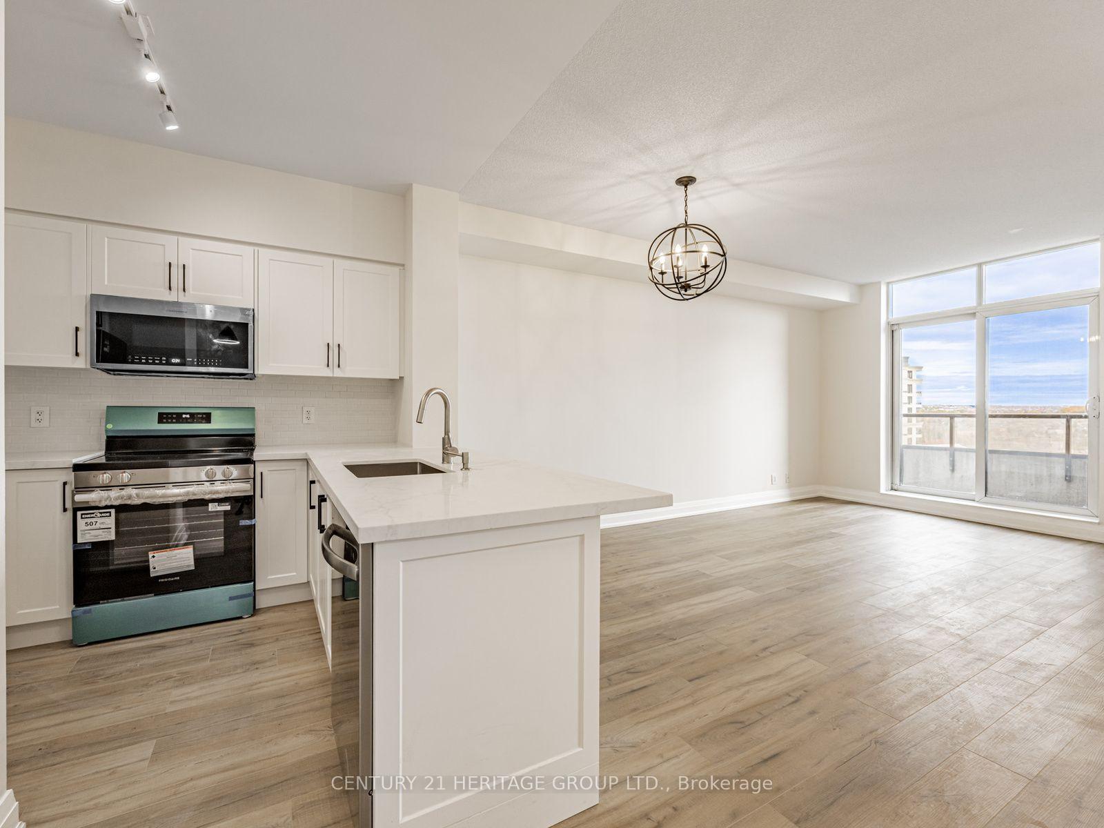 Photo 8 of Unit 1611, 9225 Jane Street, Vaughan, Maple — HOMEH